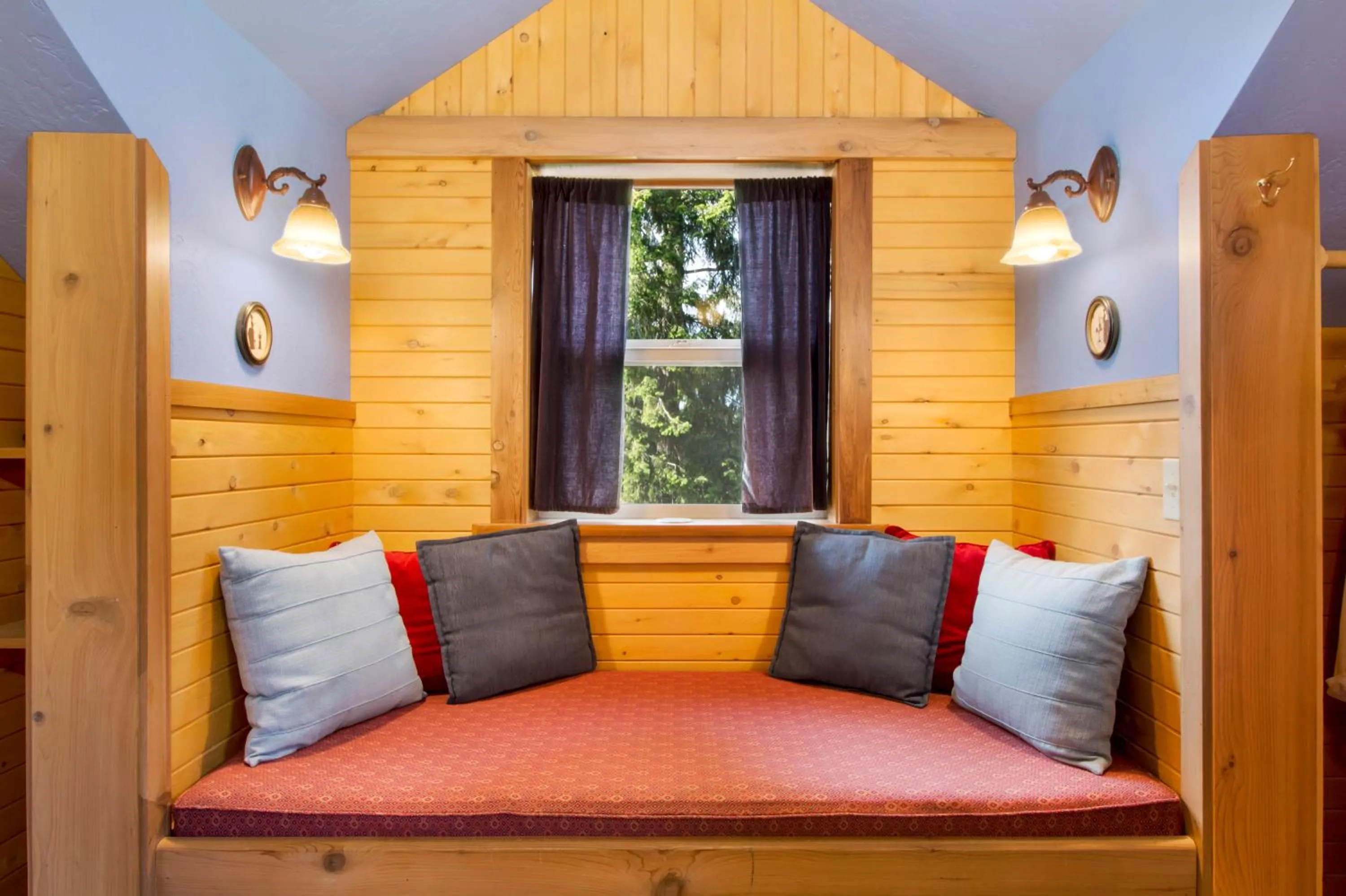 Bed in Juniper Lane Guest House