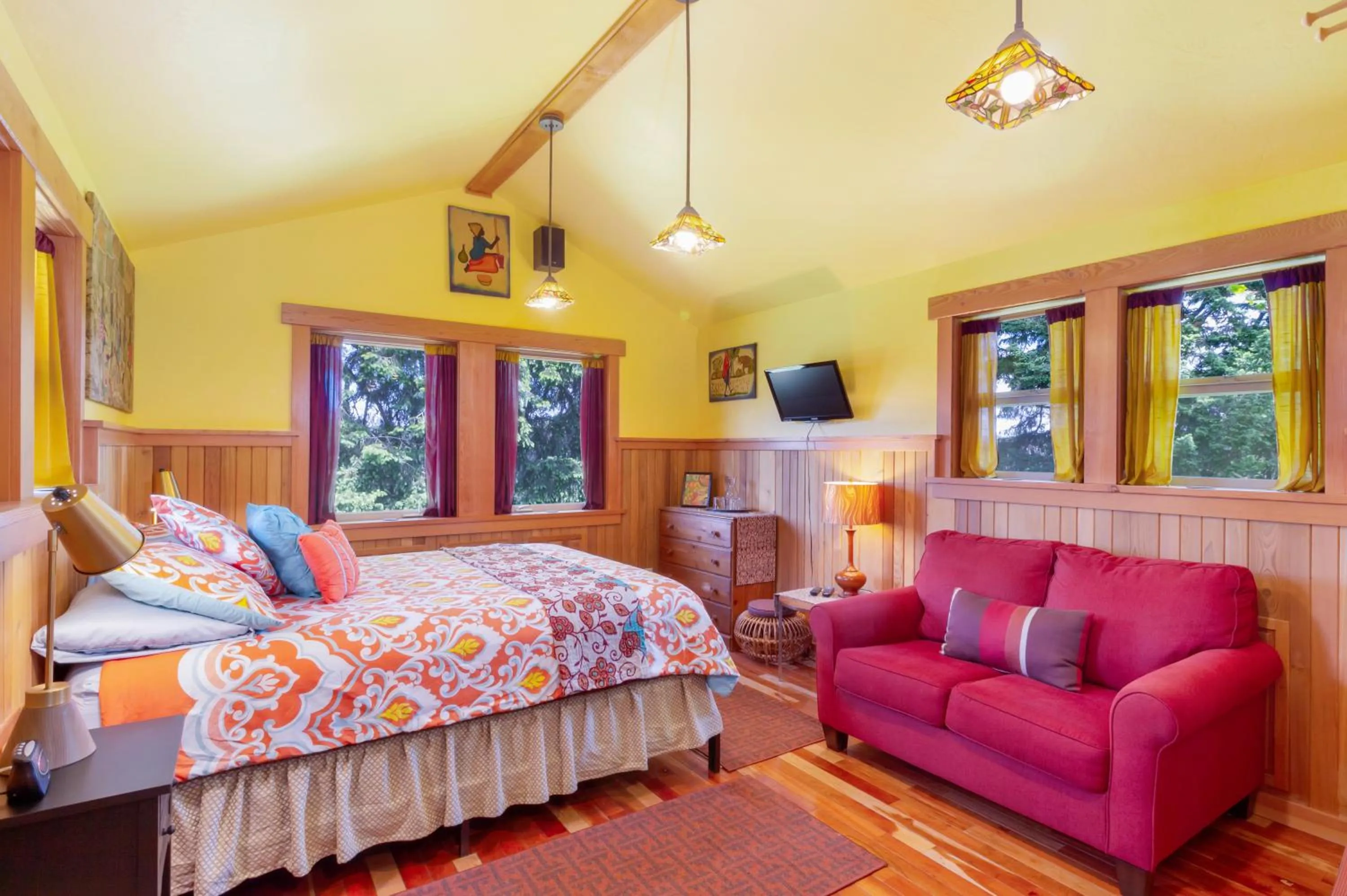 Bed in Juniper Lane Guest House