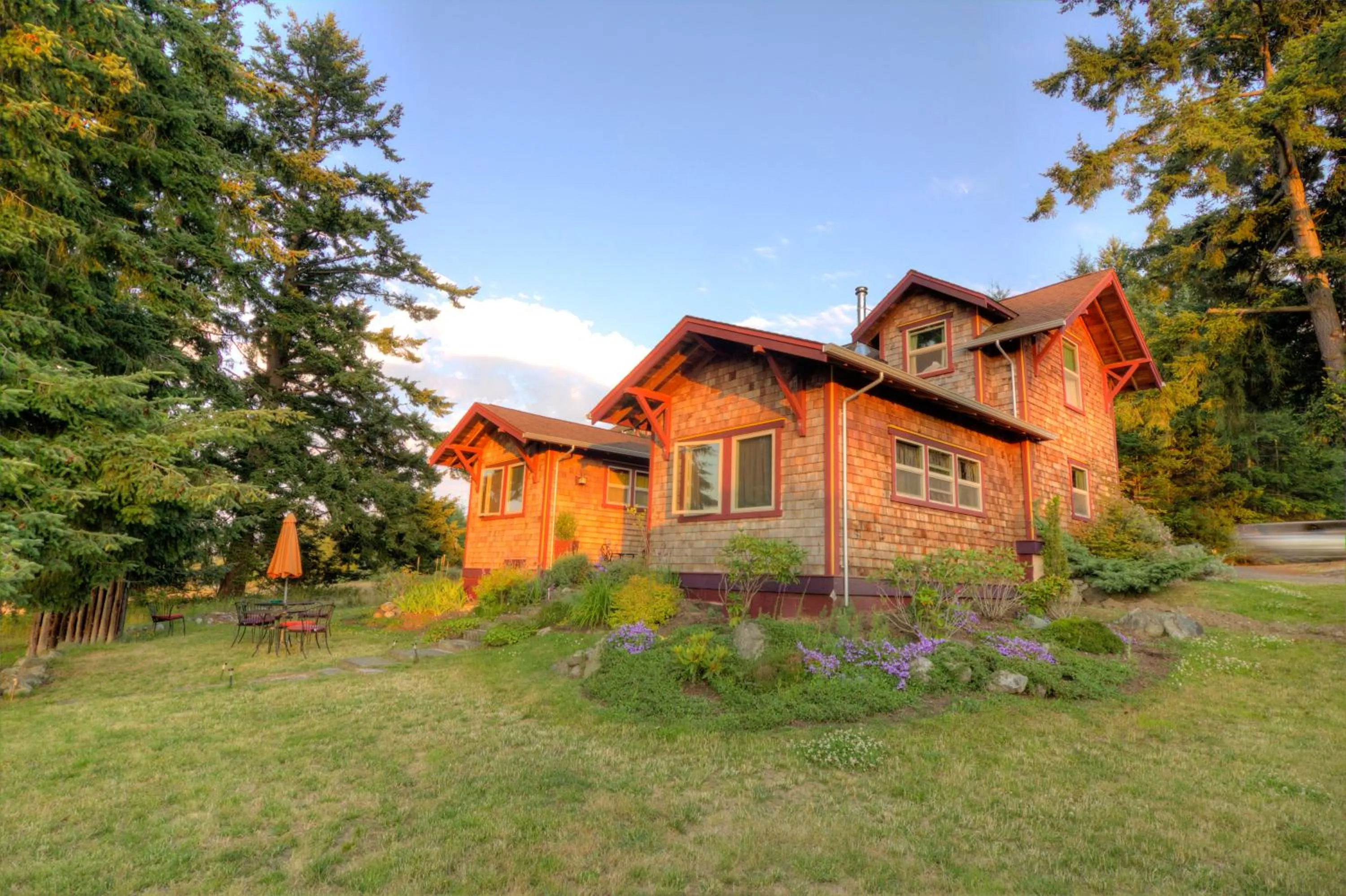 Property building in Juniper Lane Guest House