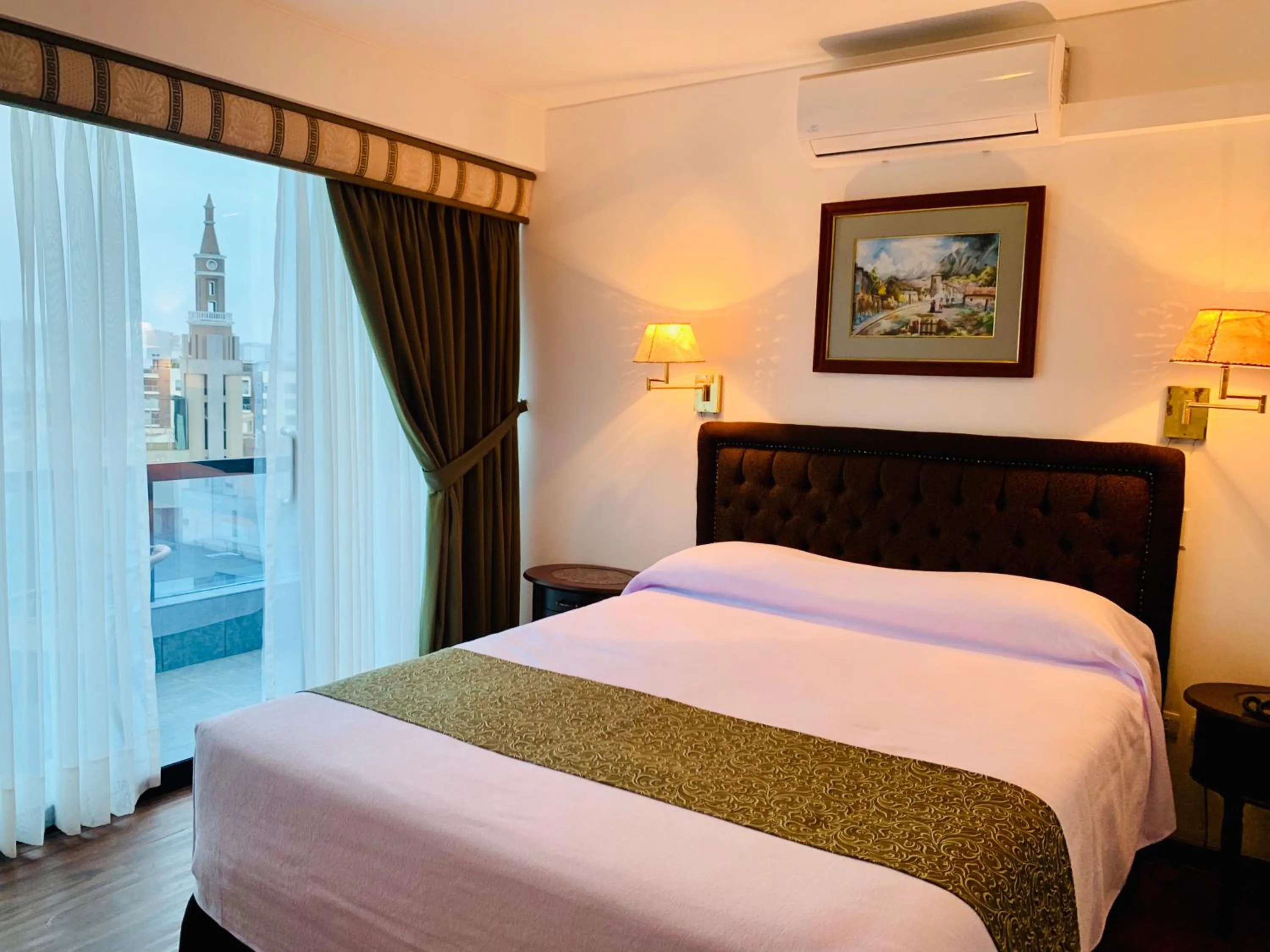 Photo of the whole room in Hotel Monte Real