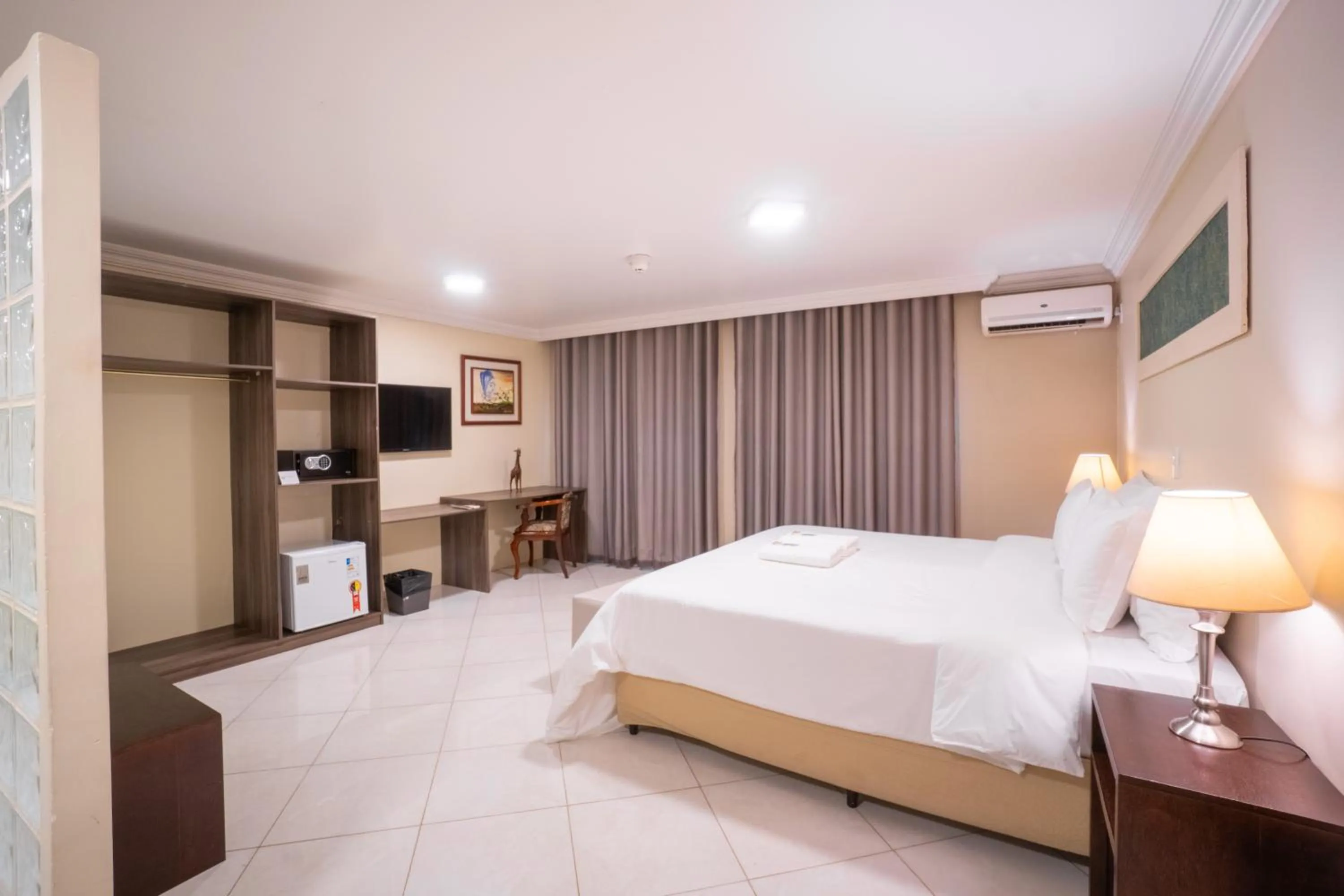 Photo of the whole room, Bed in Suíça Iguaçu Hotel & Resort