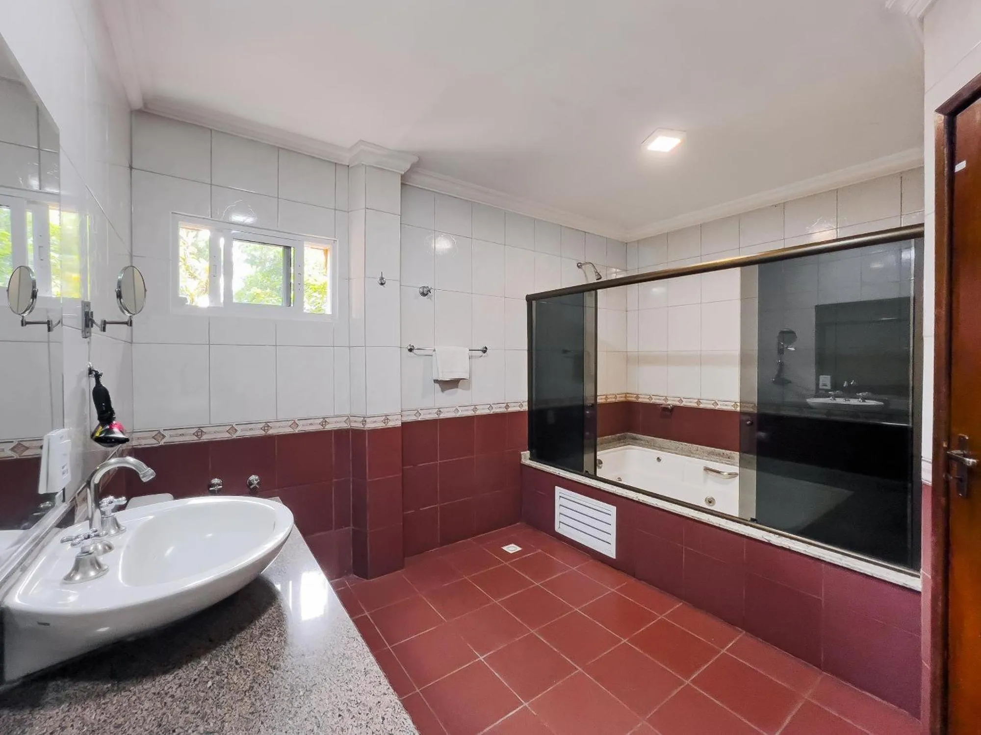 Bathroom in Suíça Iguaçu Hotel & Resort