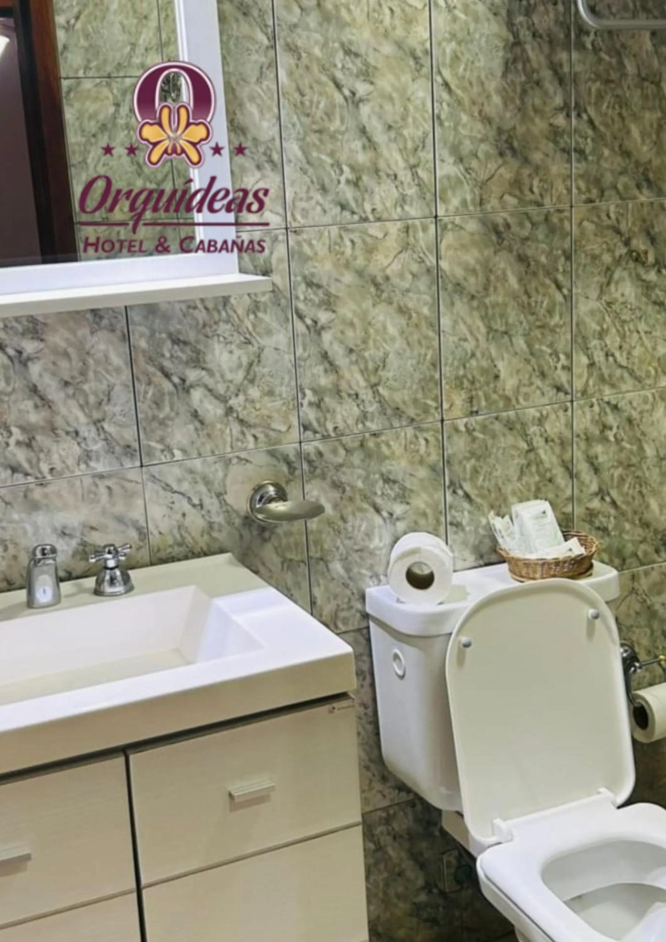 Bathroom in Orquideas Hotel & Cabañas