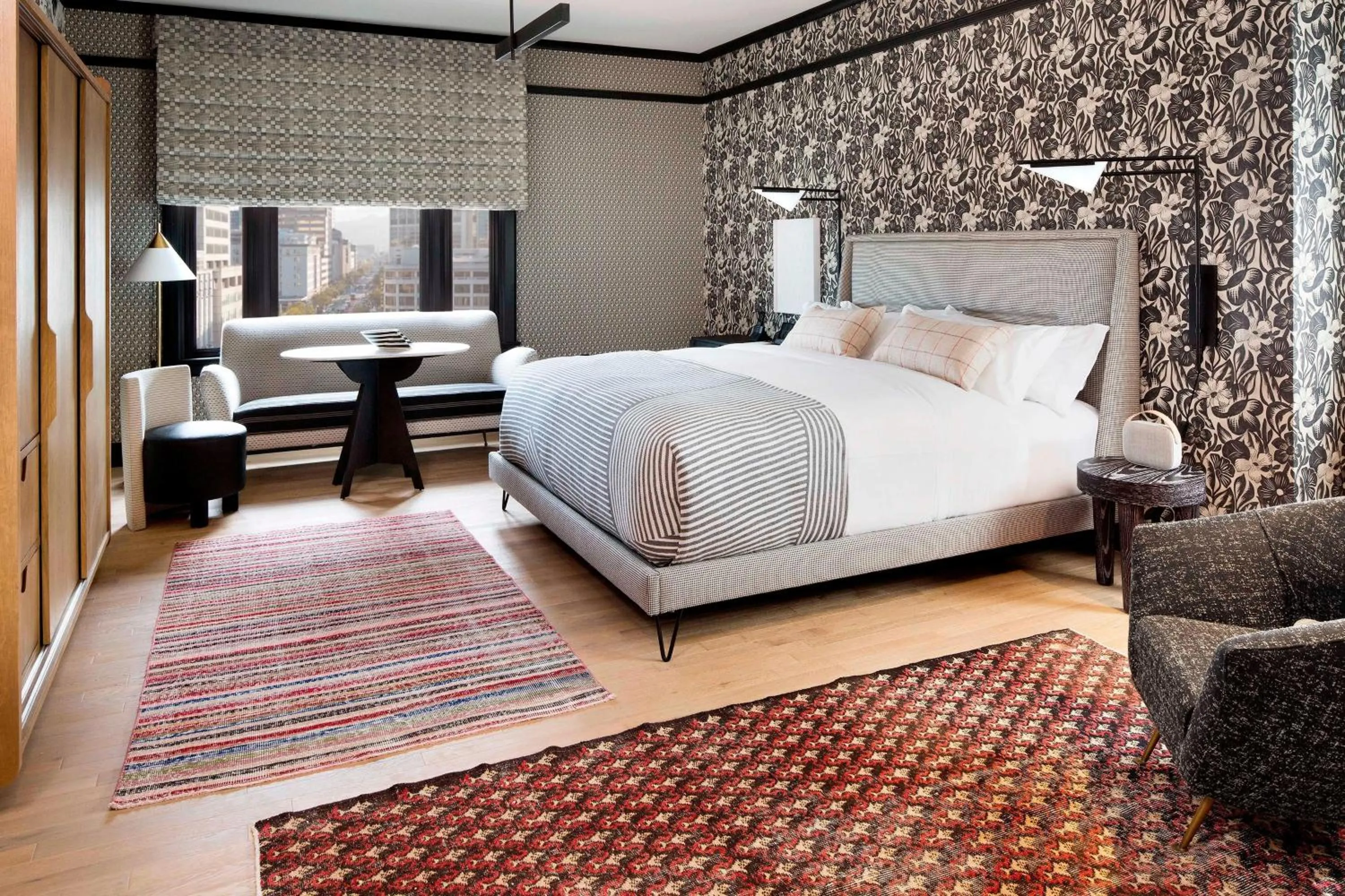 Photo of the whole room, Bed in San Francisco Proper Hotel, a Member of Design Hotels