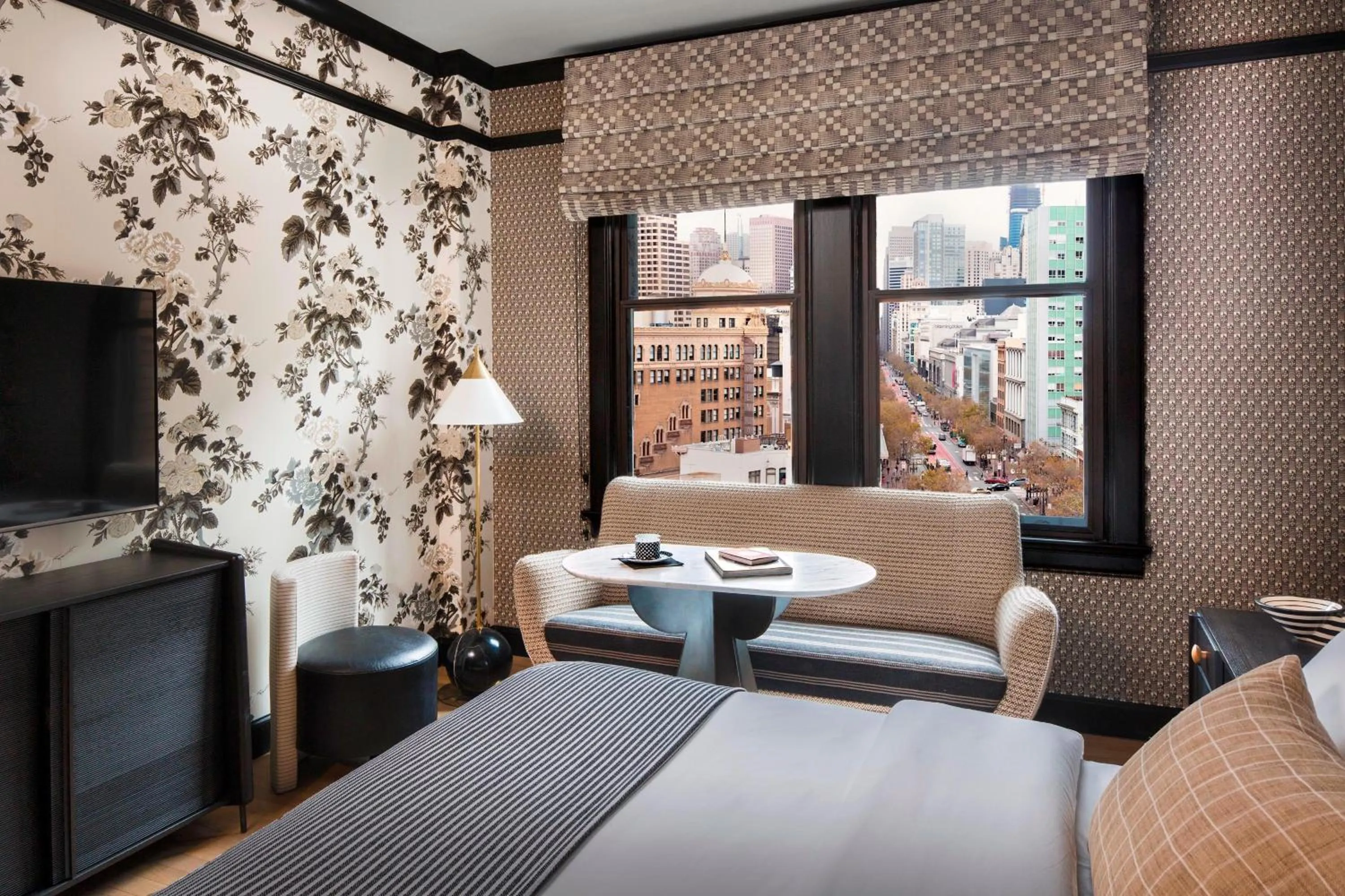 Photo of the whole room, Bed in San Francisco Proper Hotel, a Member of Design Hotels