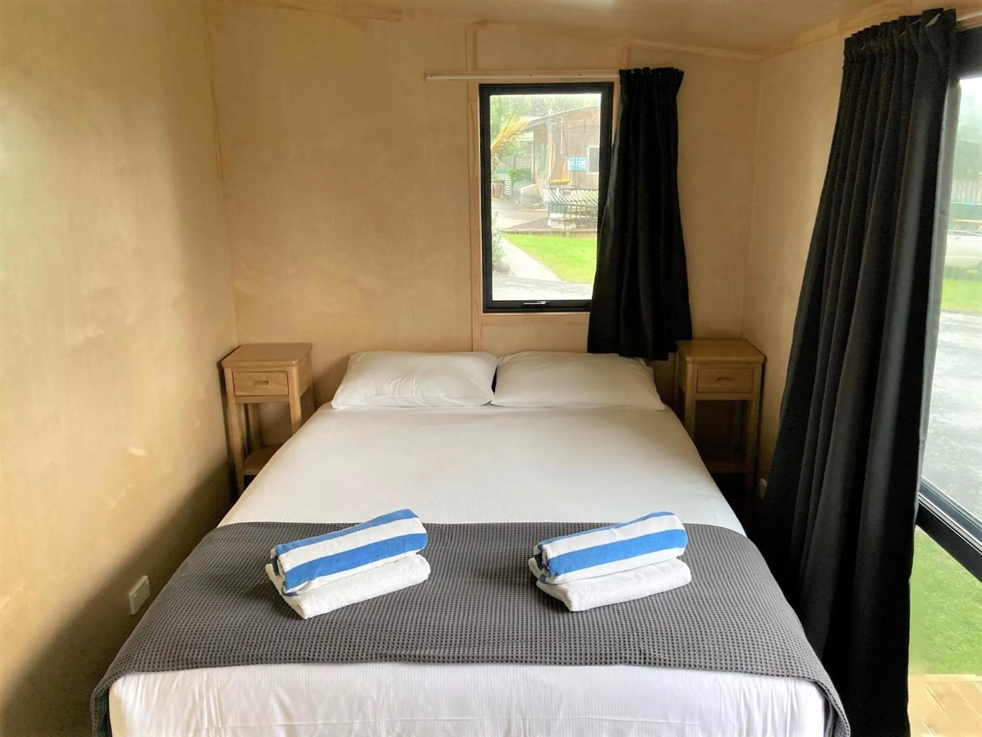 Bed in Athenree Hot Springs & Holiday Park