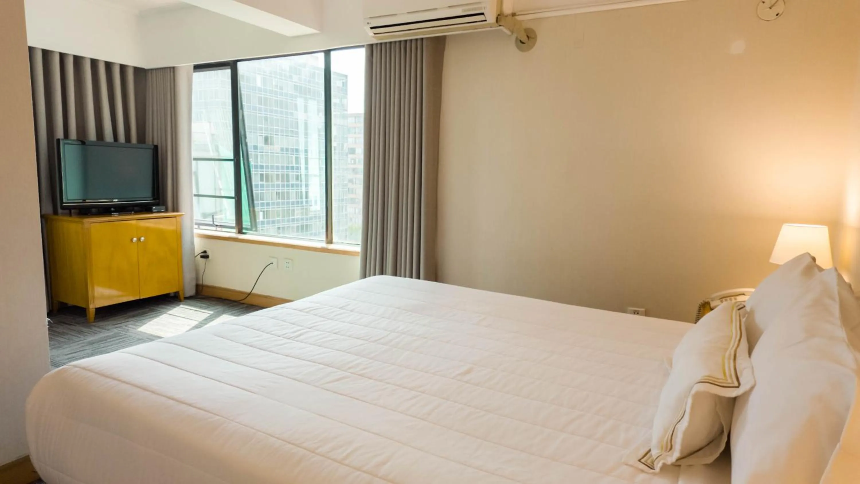 Bedroom, Bed in Hotel Miramar