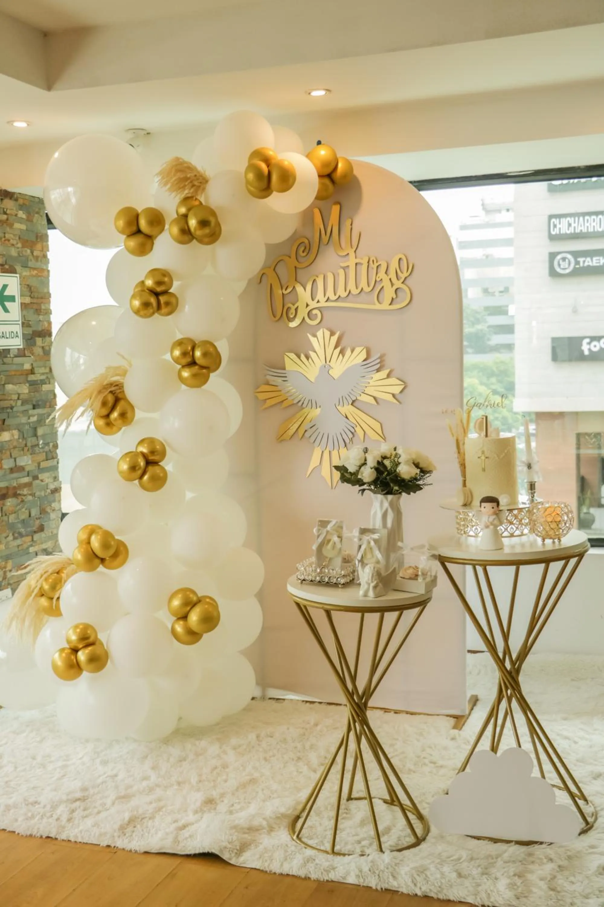 Restaurant/places to eat in Hotel Miramar