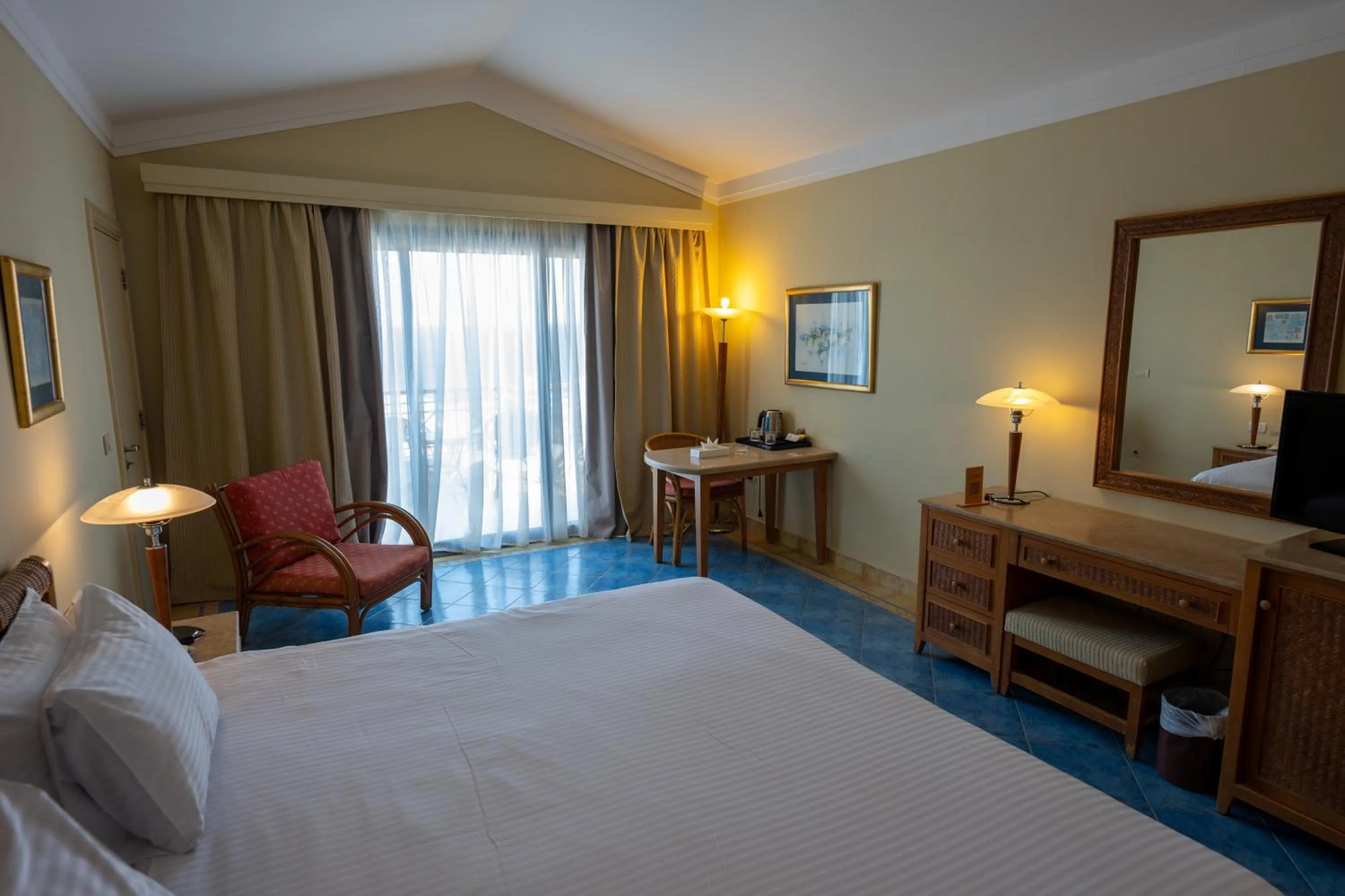 Bedroom, Bed in Ecotel Dahab Bay View Resort