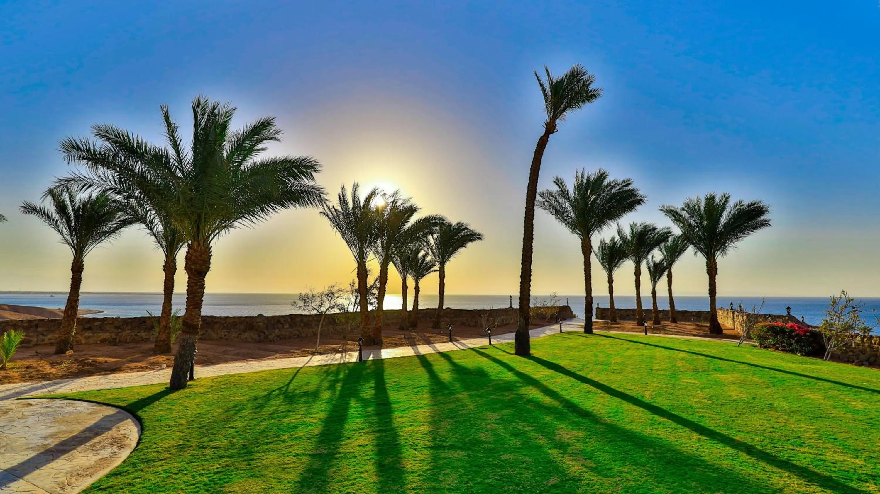 Garden in Ecotel Dahab Bay View Resort