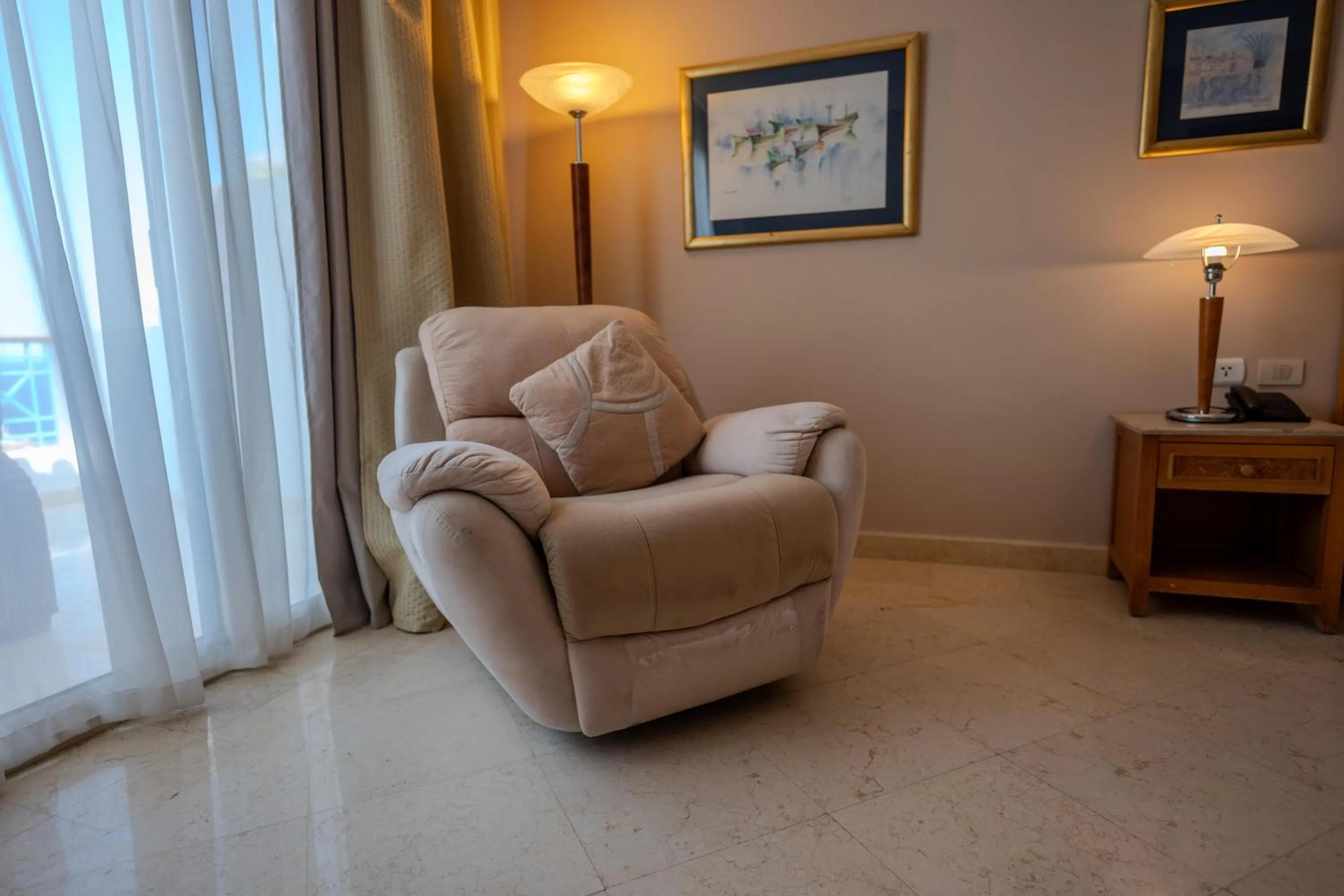 Photo of the whole room in Ecotel Dahab Bay View Resort