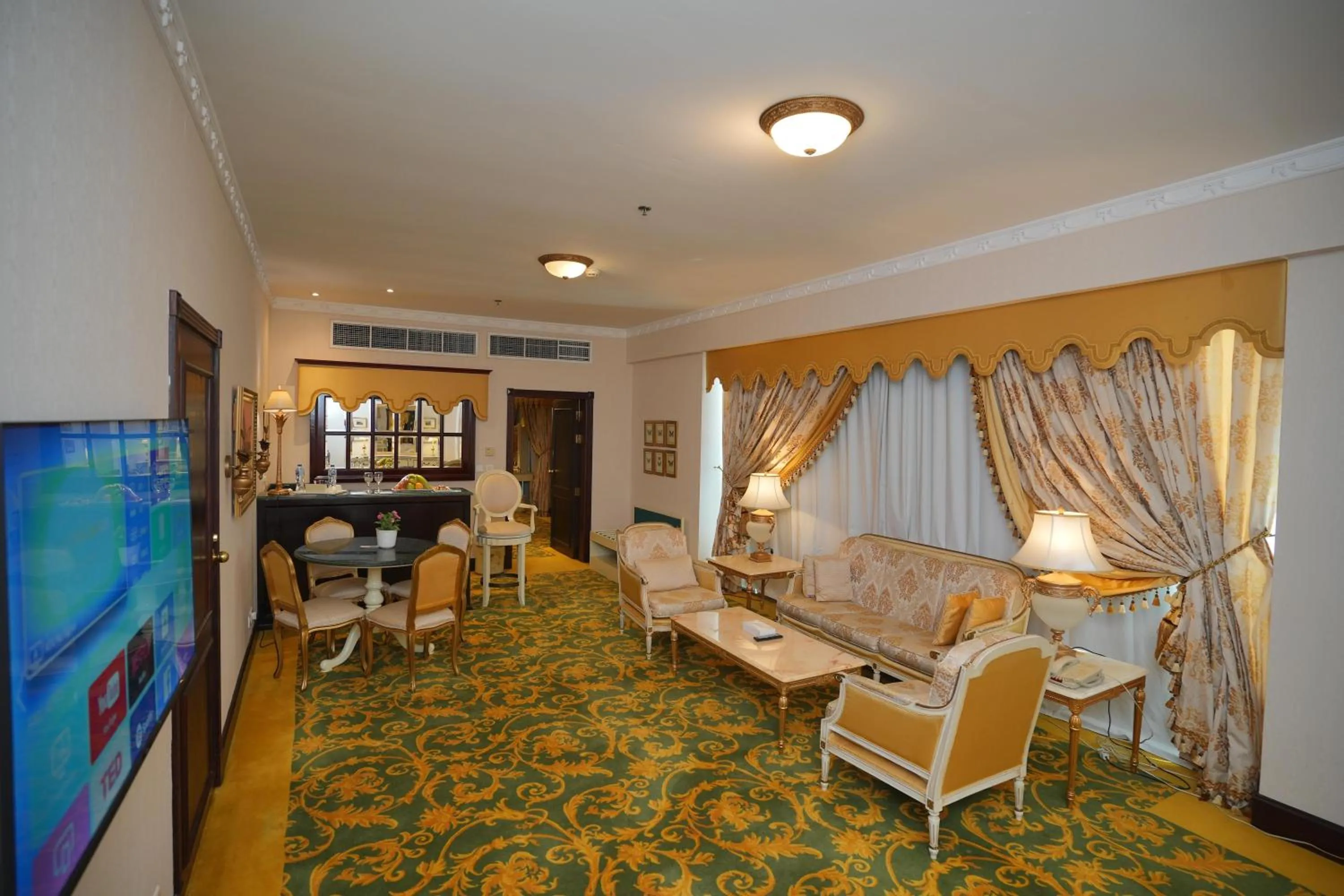 Communal lounge/ TV room in Habitat Hotel All Suites - Jeddah