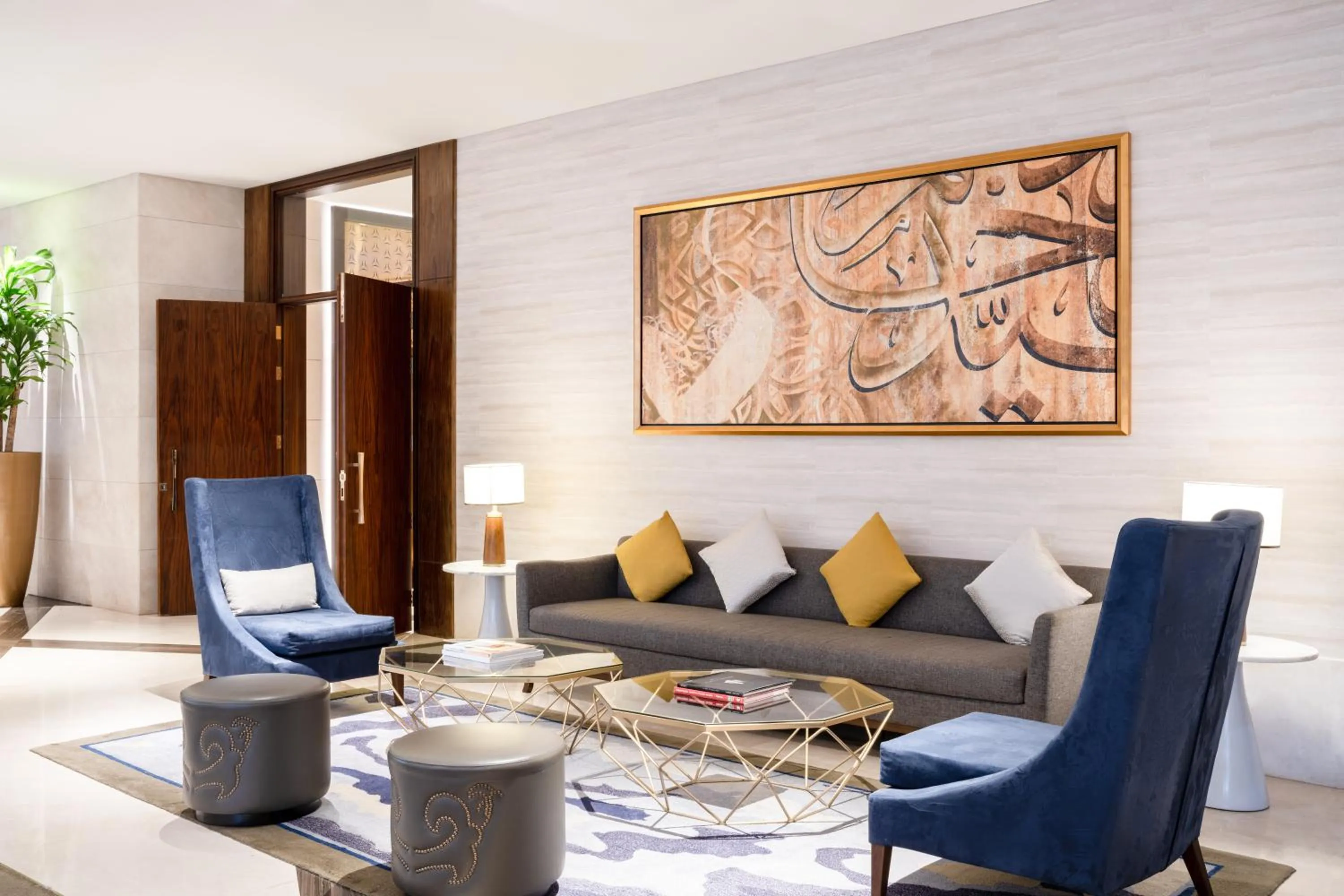 Lounge or bar in Movenpick Hotel & Residences Hajar Tower Makkah