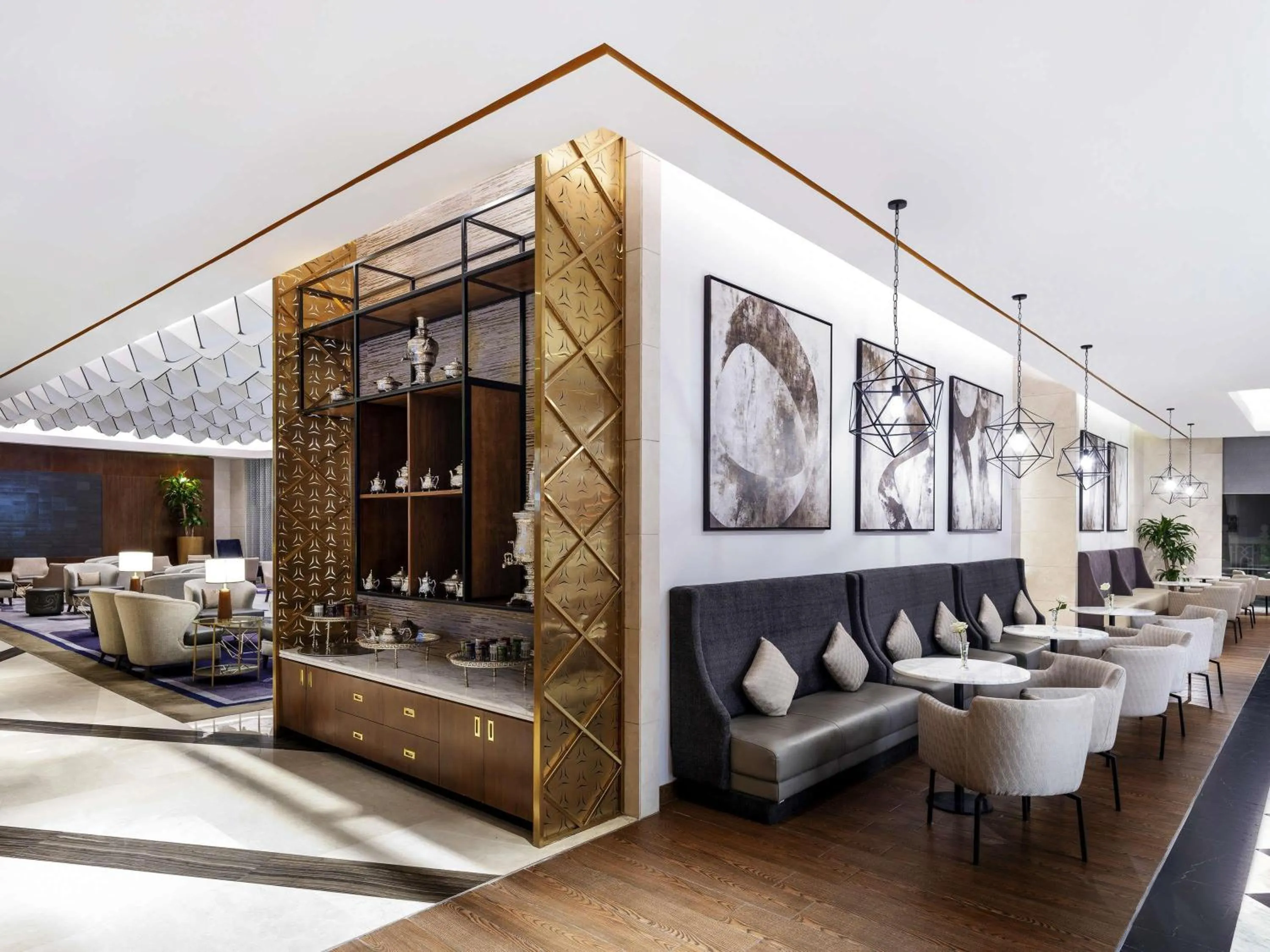 Lounge or bar in Movenpick Hotel & Residences Hajar Tower Makkah