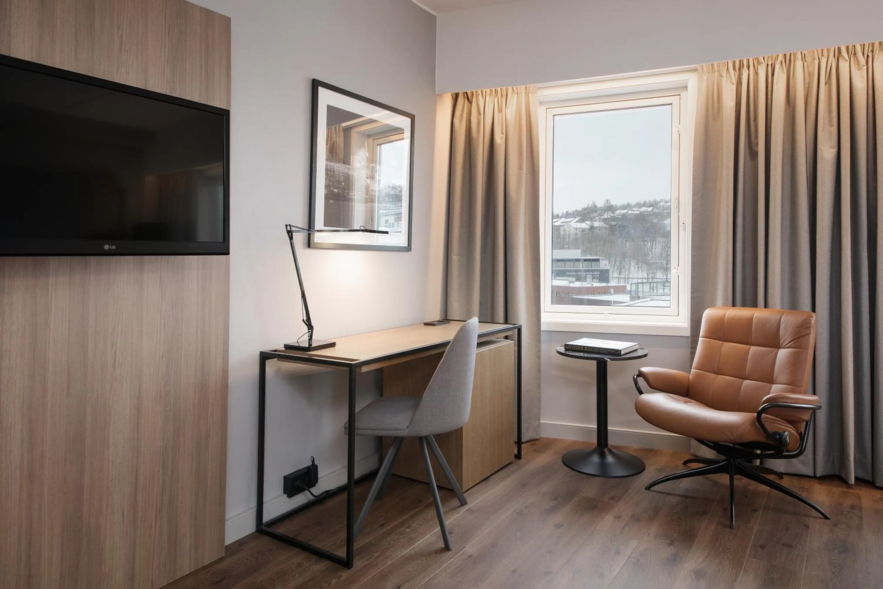 Communal lounge/ TV room in Radisson Blu Hotel Nydalen, Oslo