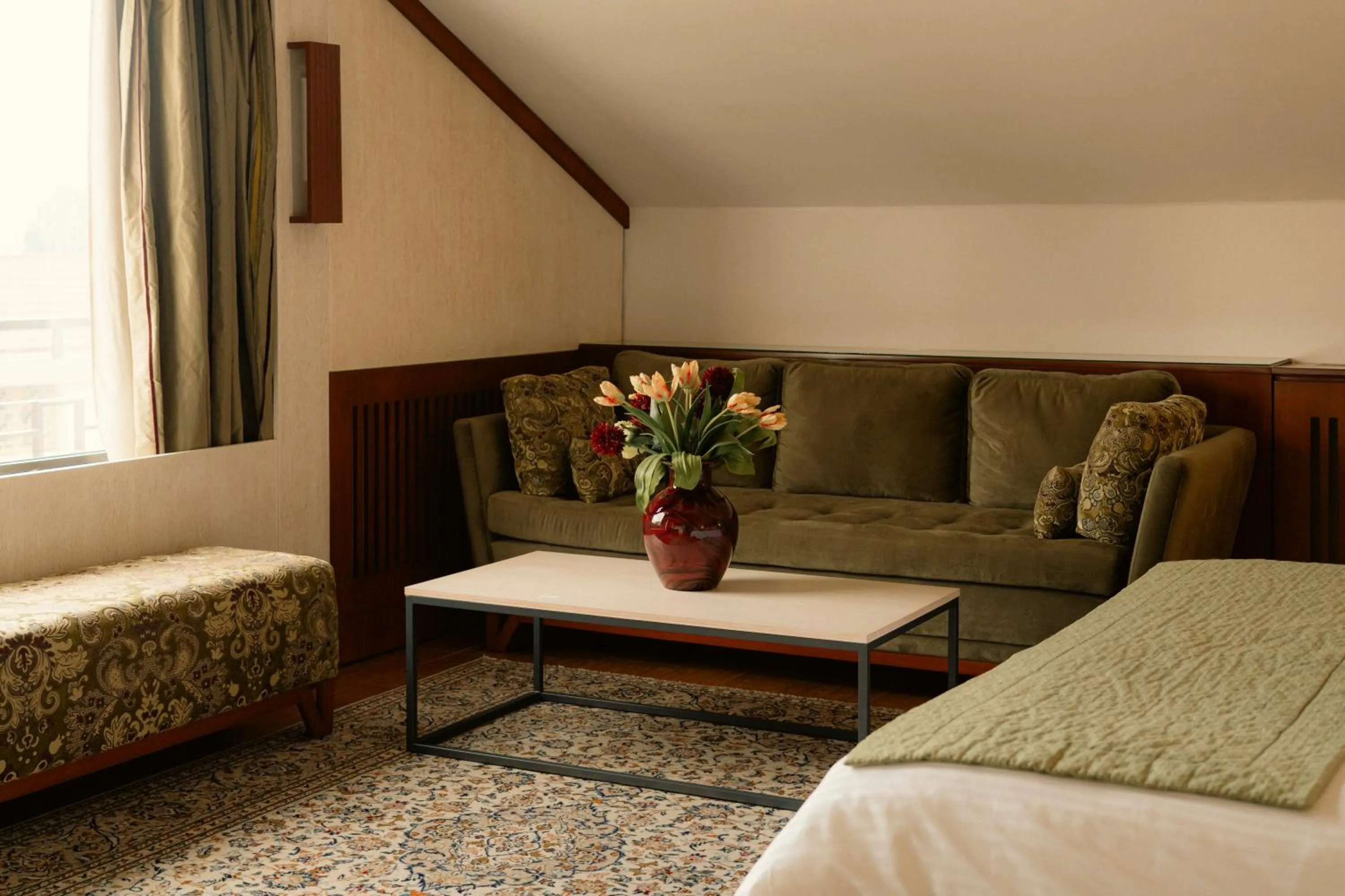 View (from property/room), Bed in Le Cedrus Hotel