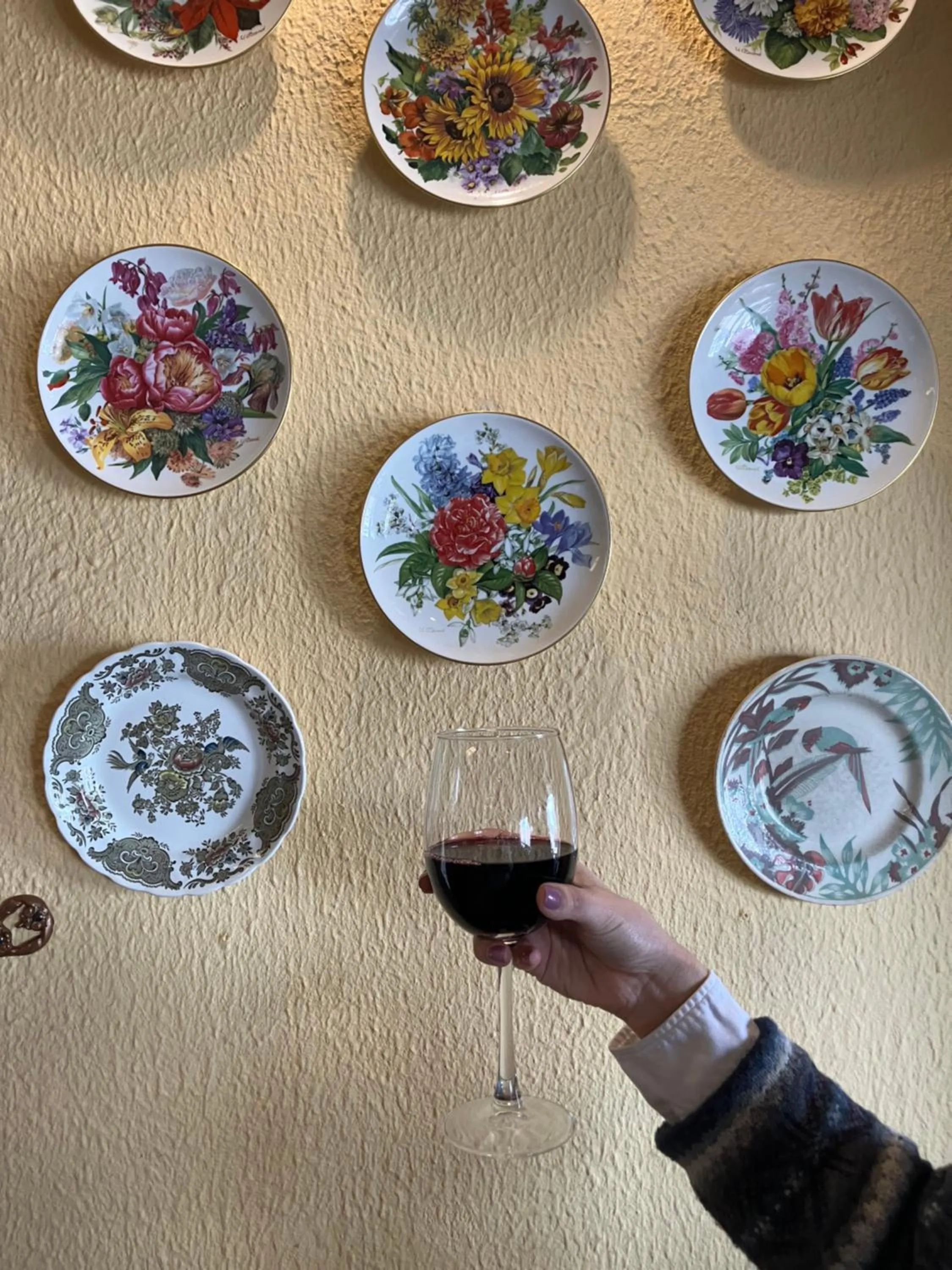 Restaurant/places to eat in Le Cedrus Hotel