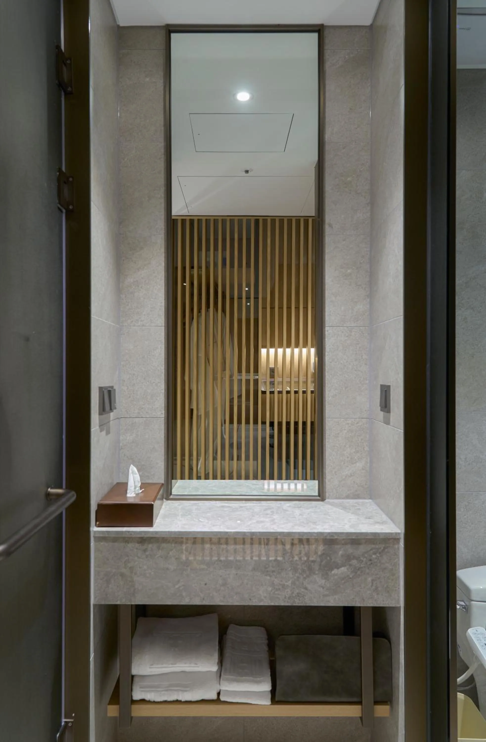 Photo of the whole room in Mayfield Hotel Seoul