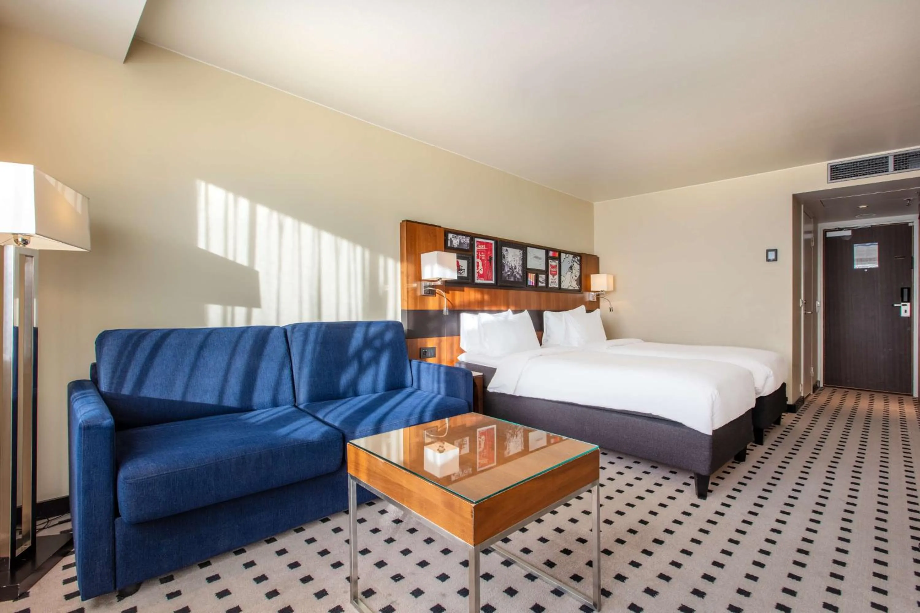 Bedroom, Bed in Radisson Blu Scandinavia Hotel, Oslo