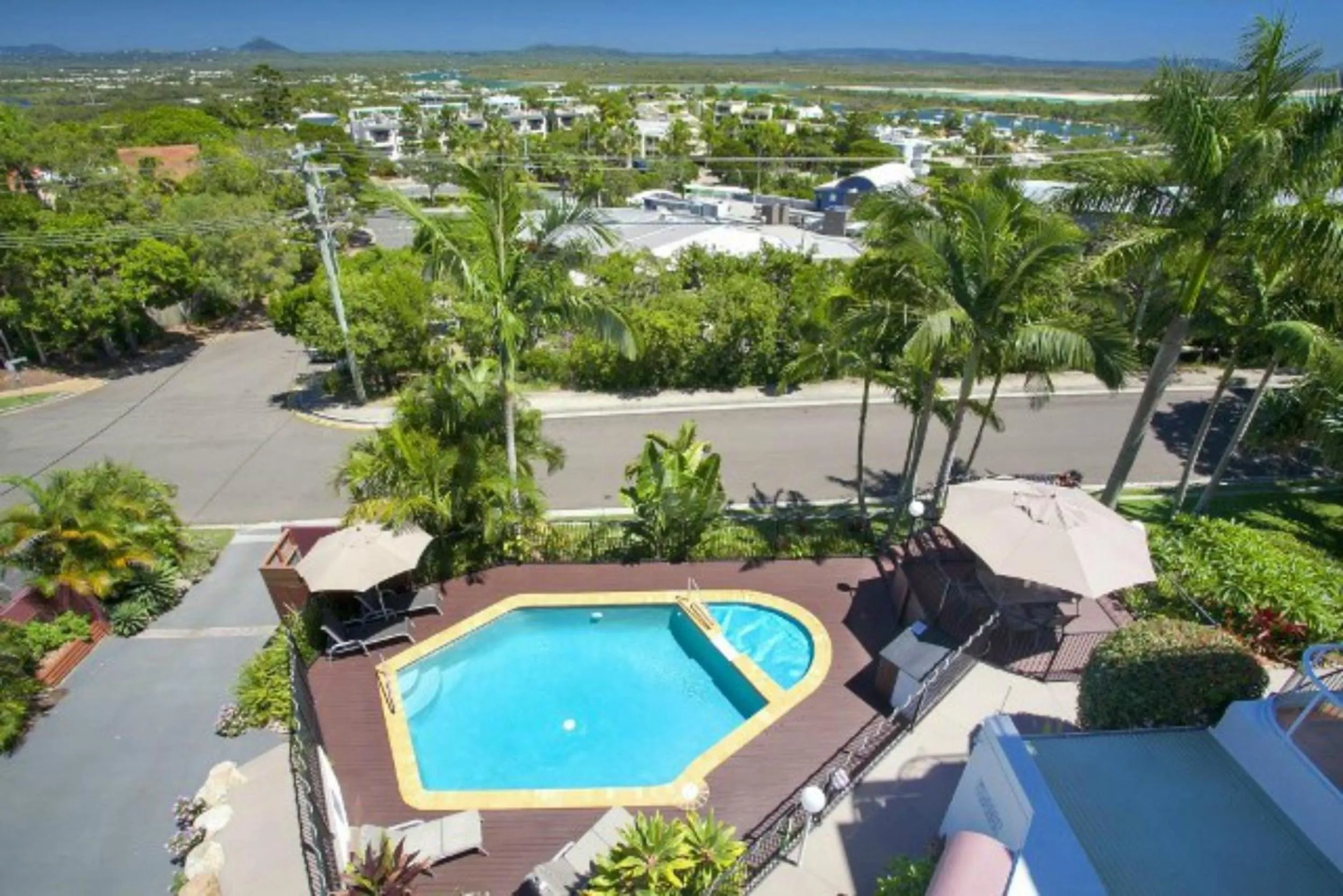 Swimming pool in Bali Hai Apartments Noosa