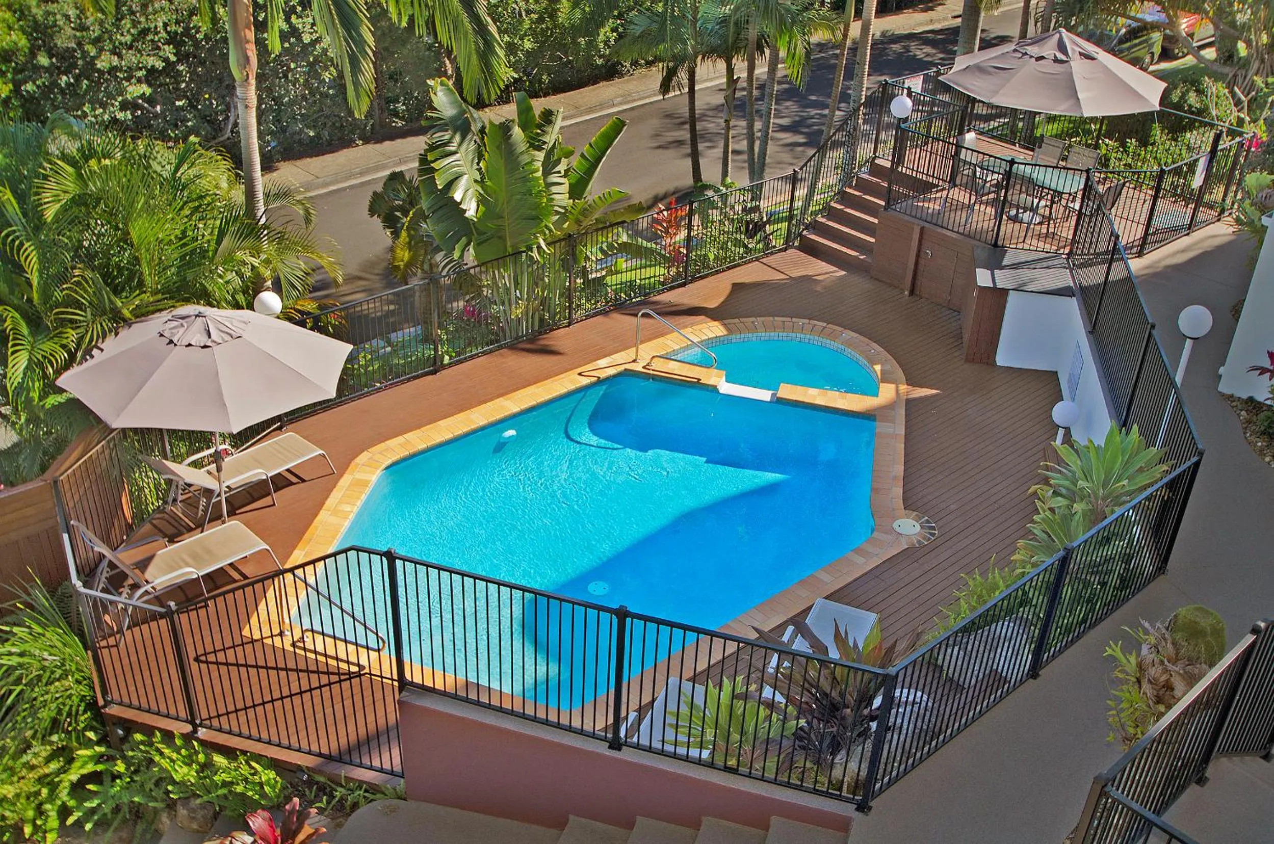 Swimming pool in Bali Hai Apartments Noosa