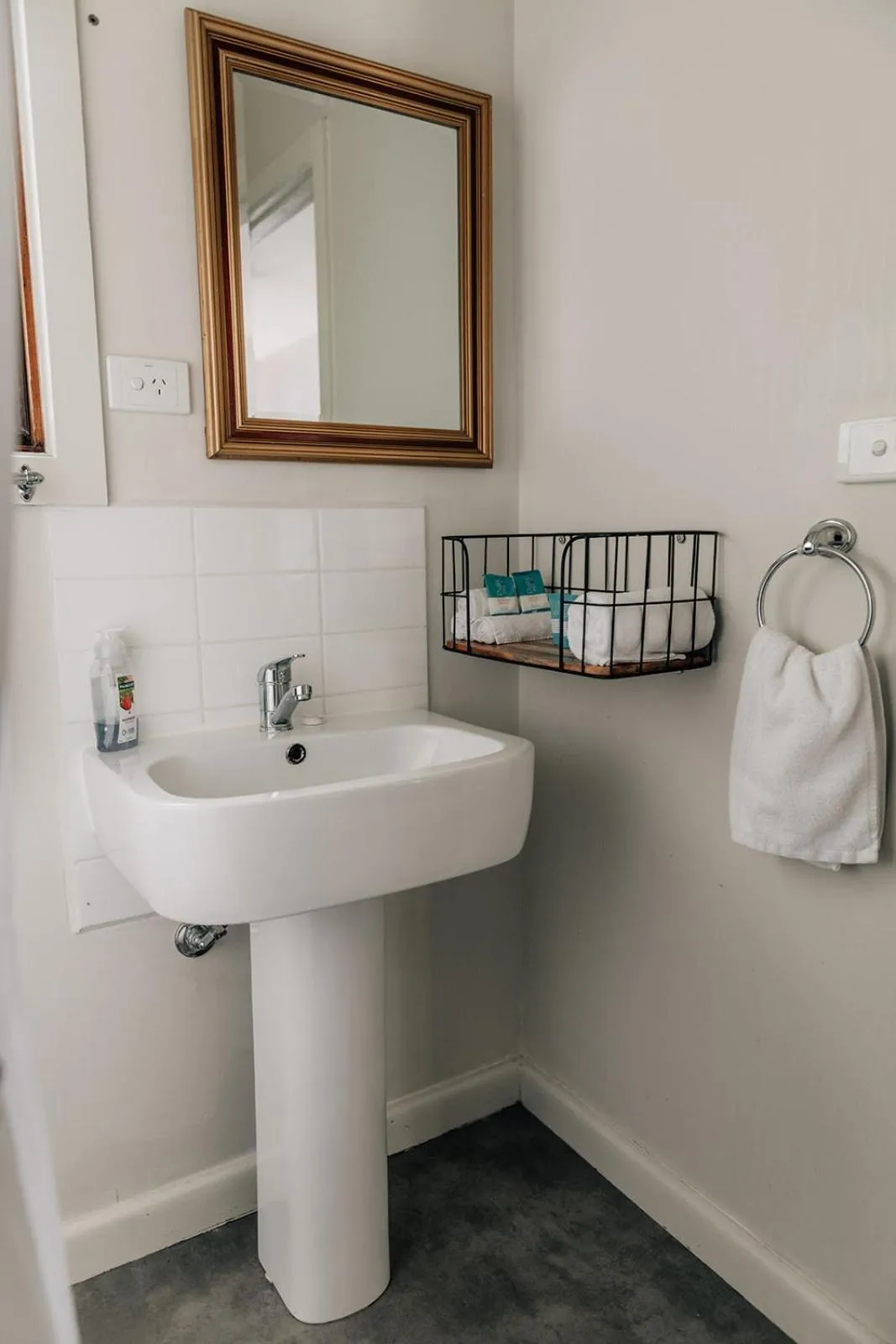 Bathroom in Port Albert Motel