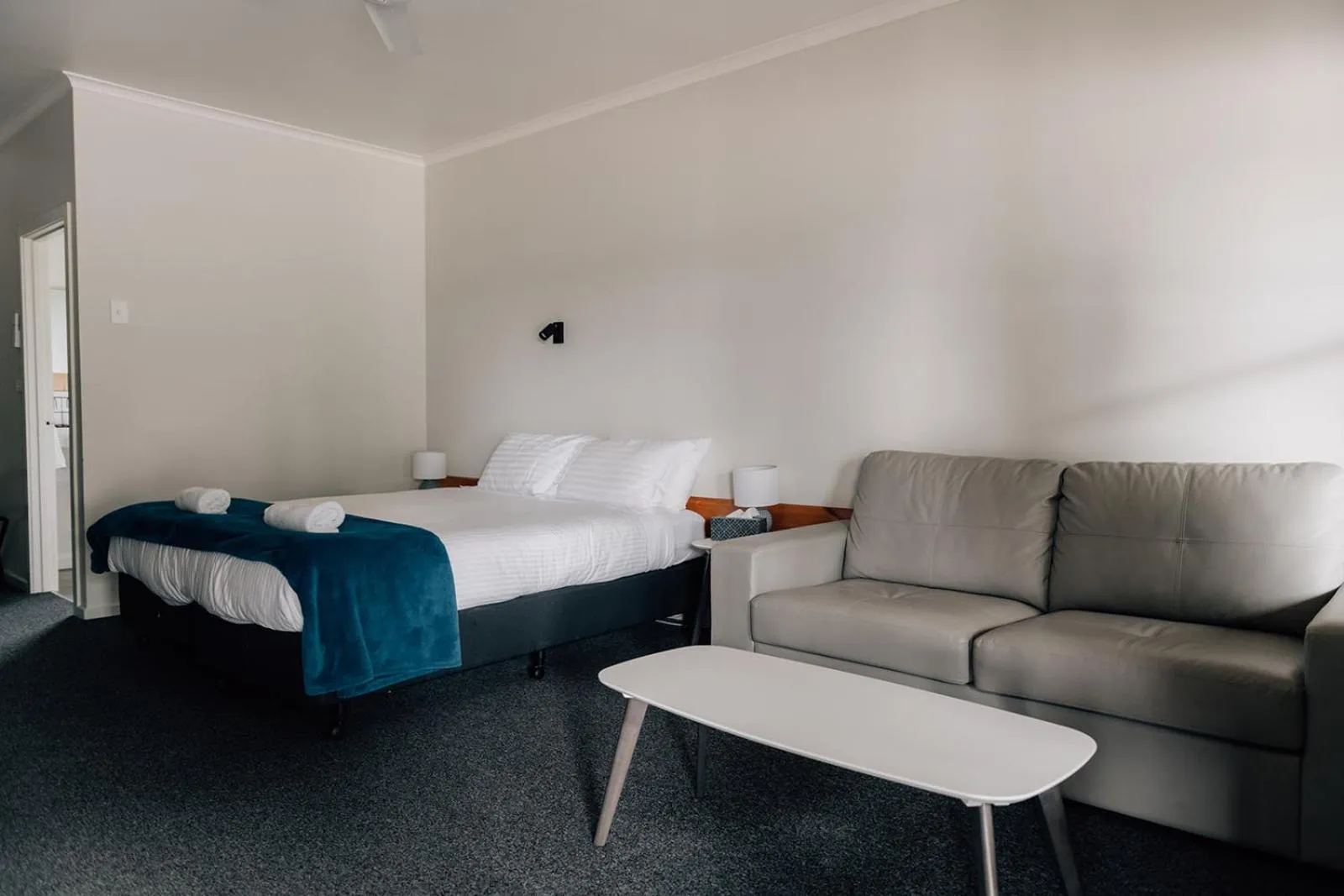 Bedroom, Bed in Port Albert Motel