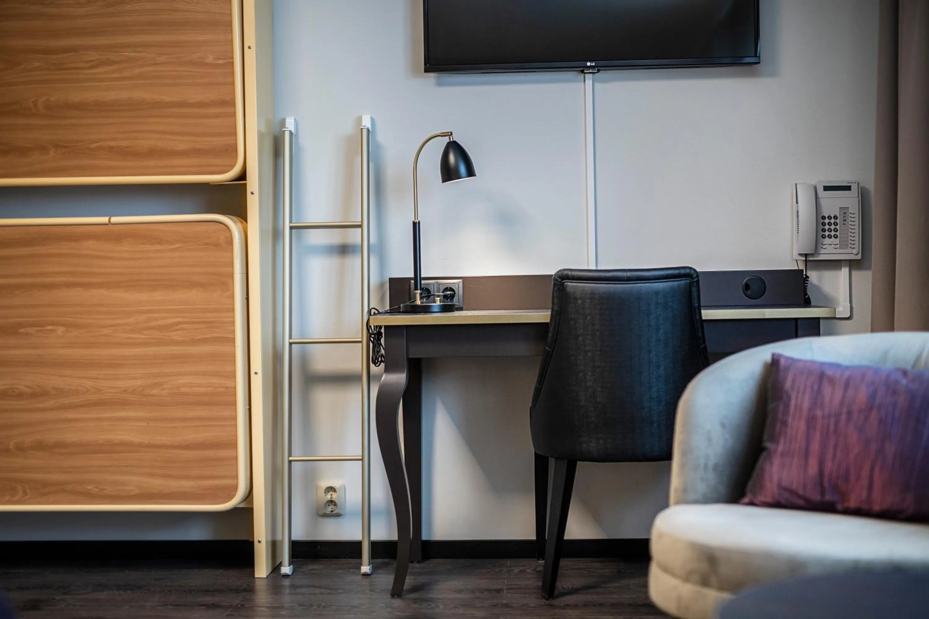 bunk bed in First Hotel Royal