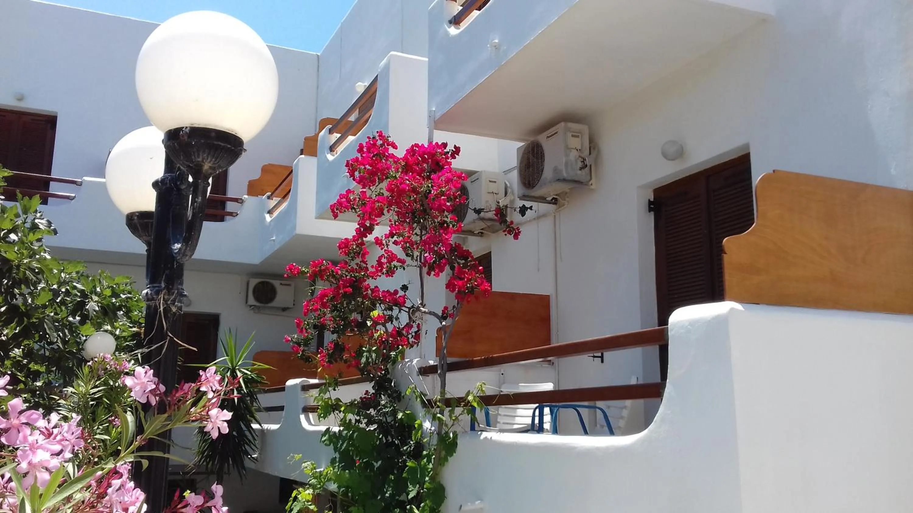 Garden view in Maistrali