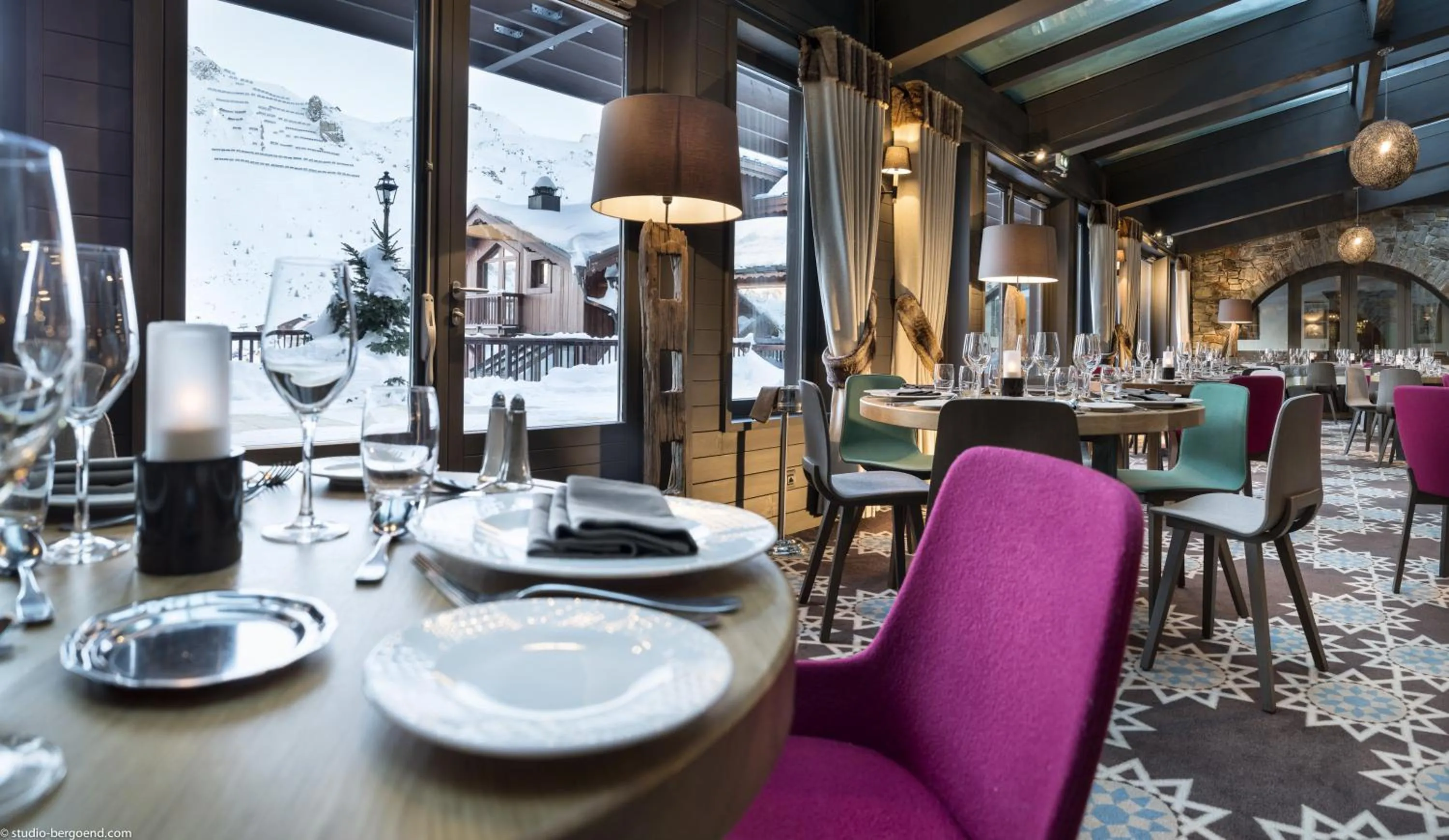 Restaurant/places to eat in Hôtel Village Montana by Les Etincelles