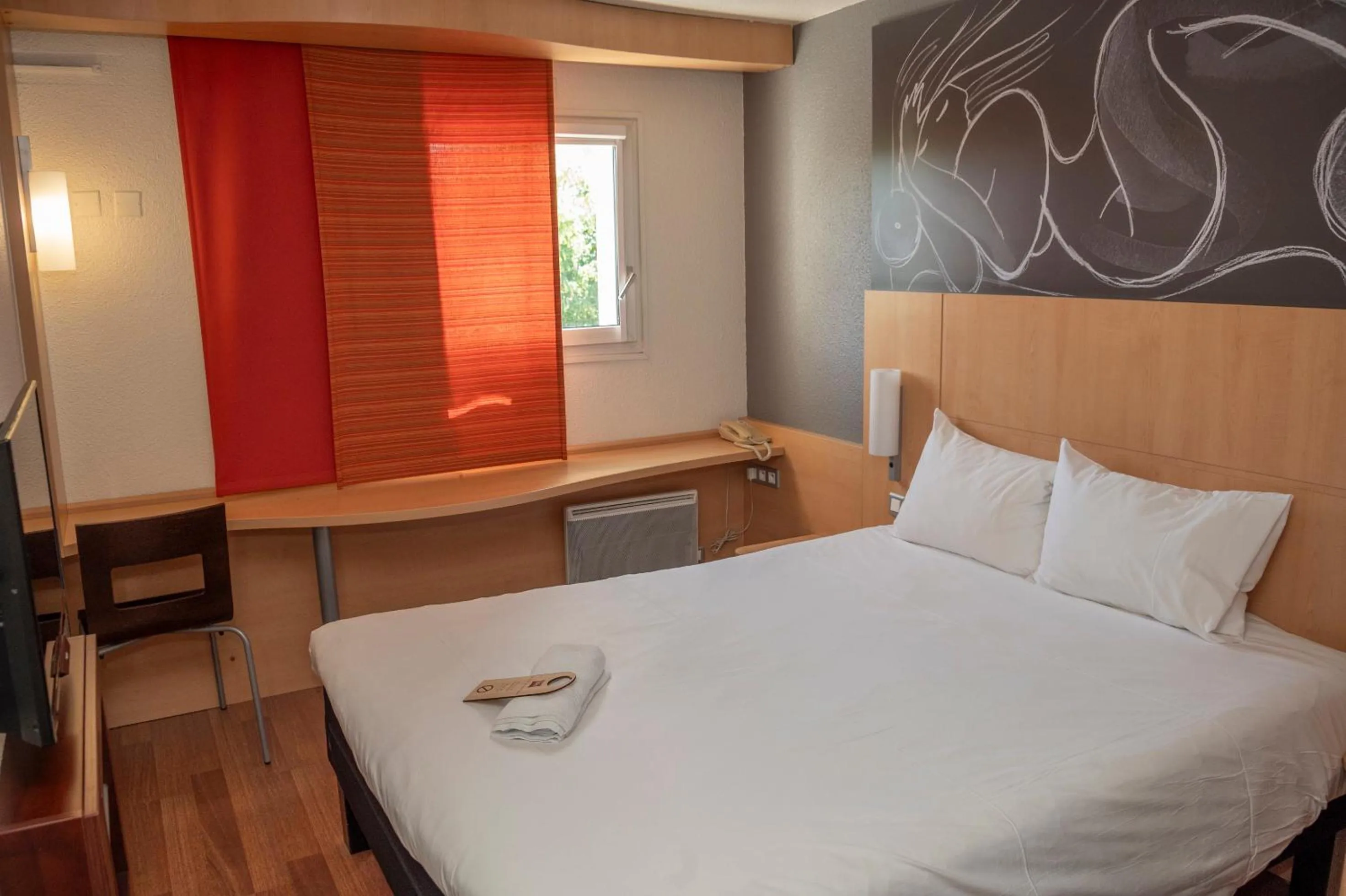 Bed in ibis Saint-Die
