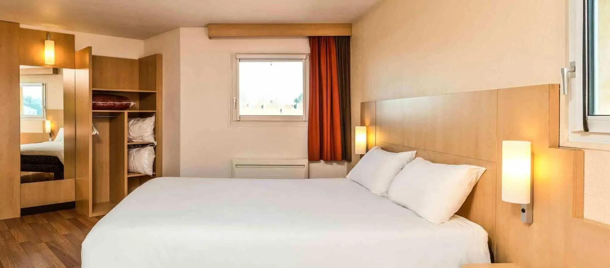 Day, Bed in ibis Saint-Die