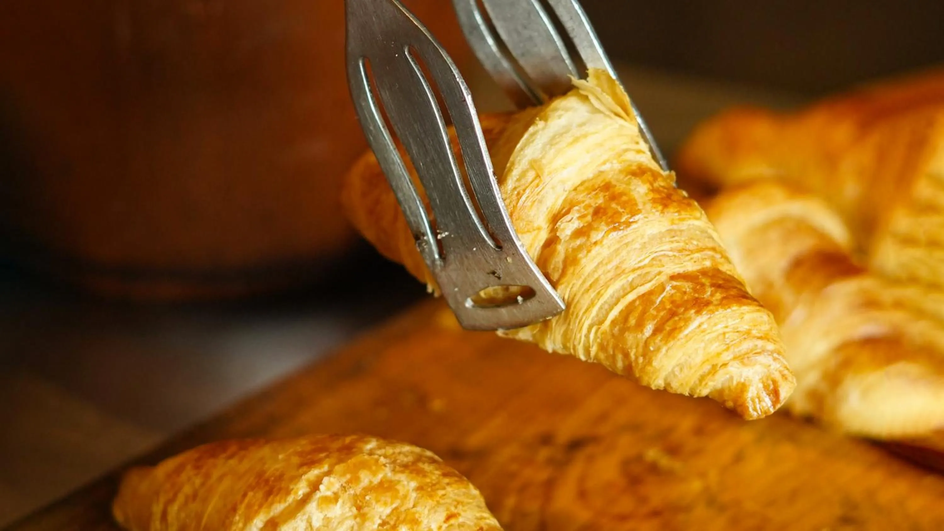 Restaurant/places to eat in InterContinental Marine Drive Mumbai by IHG