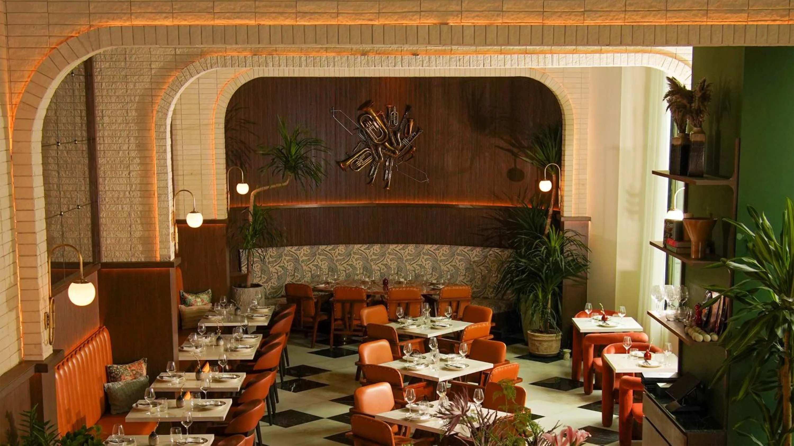 Restaurant/places to eat in InterContinental Marine Drive Mumbai by IHG