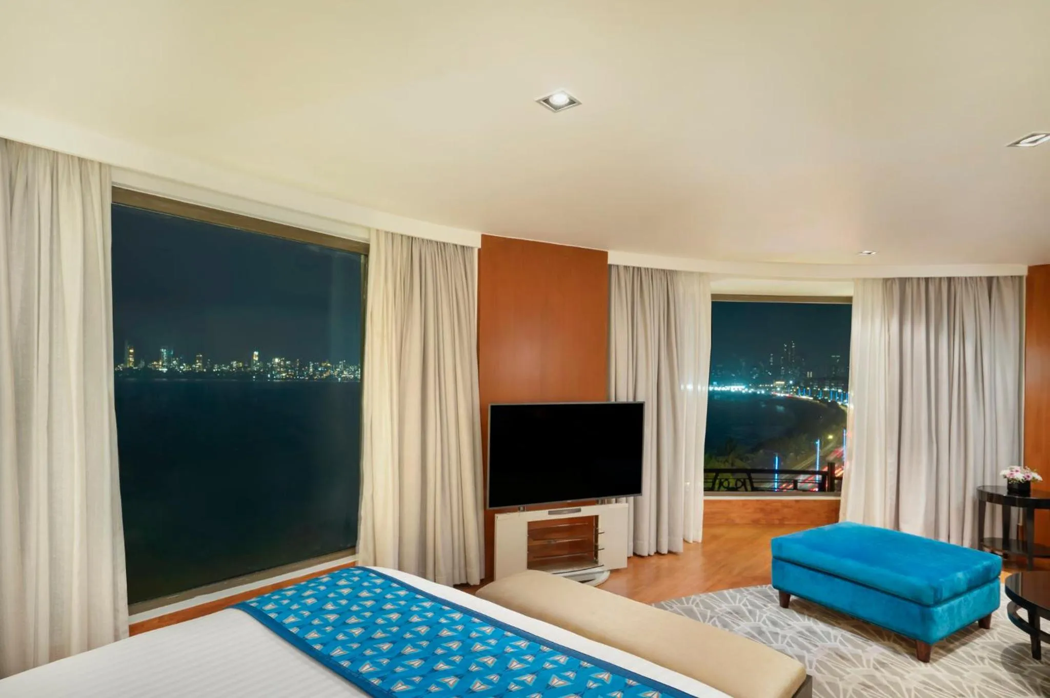 Photo of the whole room, Bed in InterContinental Marine Drive Mumbai by IHG