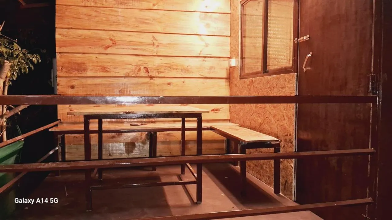 Green Hills Farm And Guest House