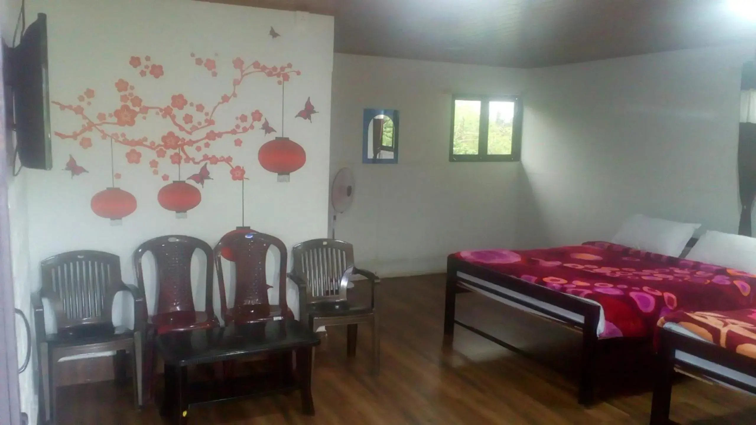 Deluxe Double or Twin Room with Balcony in Green Hills Farm And Guest House Deluxe Double or Twin Room with Balcony in Green Hills Farm And Guest House