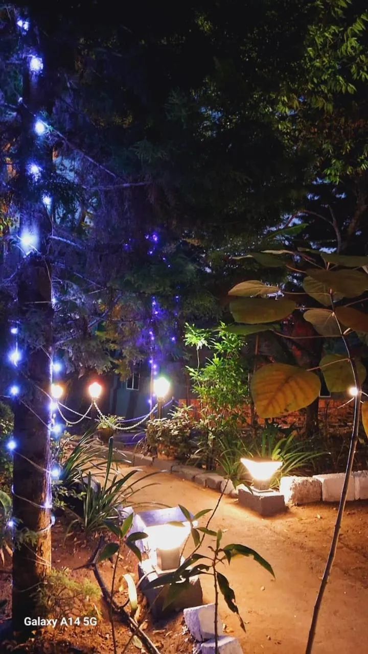 Green Hills Farm And Guest House