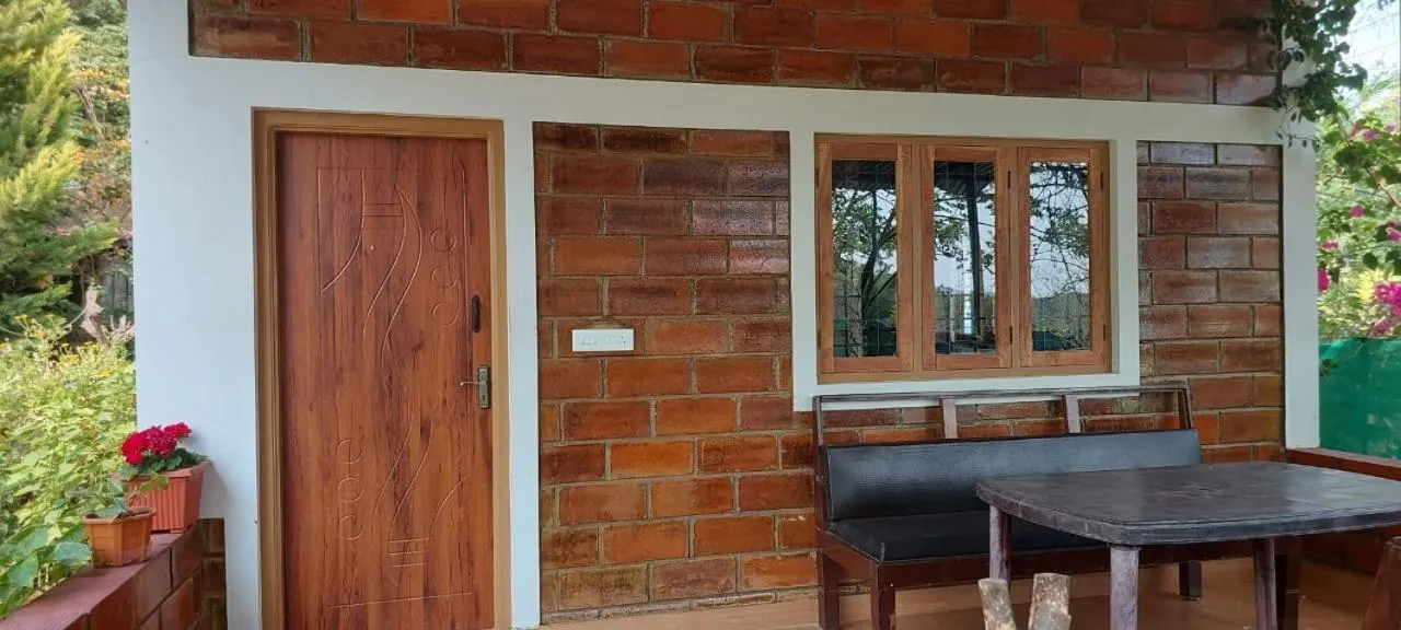 Green Hills Farm And Guest House