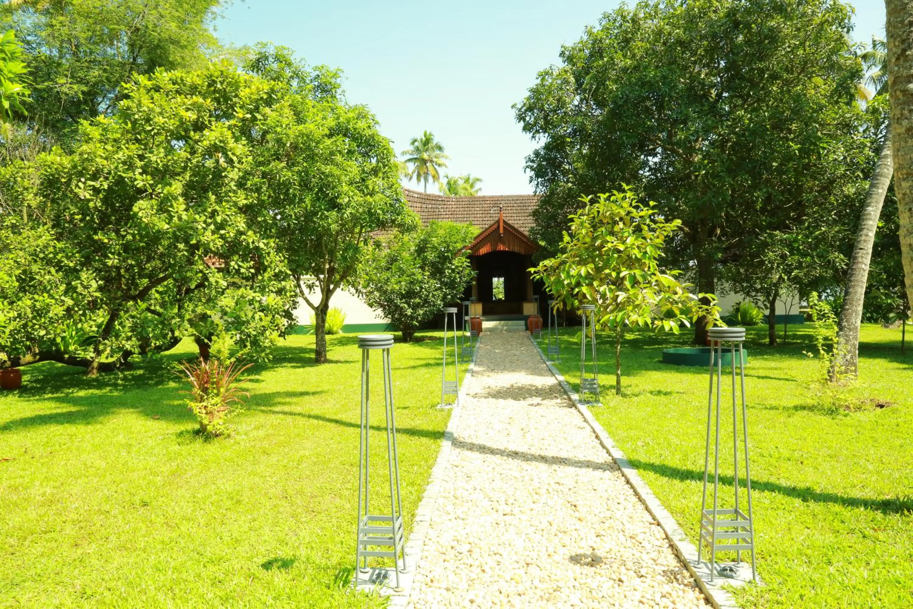 Facade/entrance in Vismaya by Moksha Stays