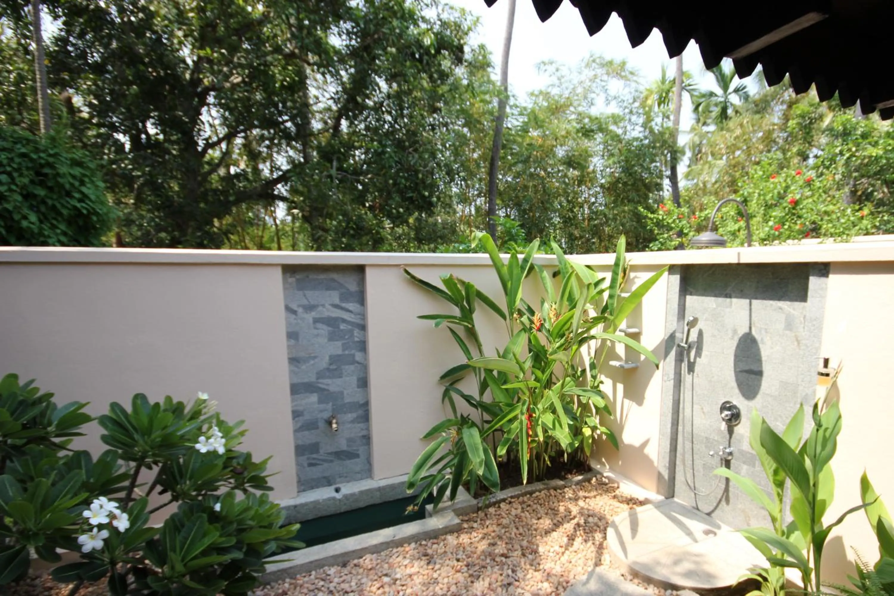 Open Air Bath in Vismaya by Moksha Stays