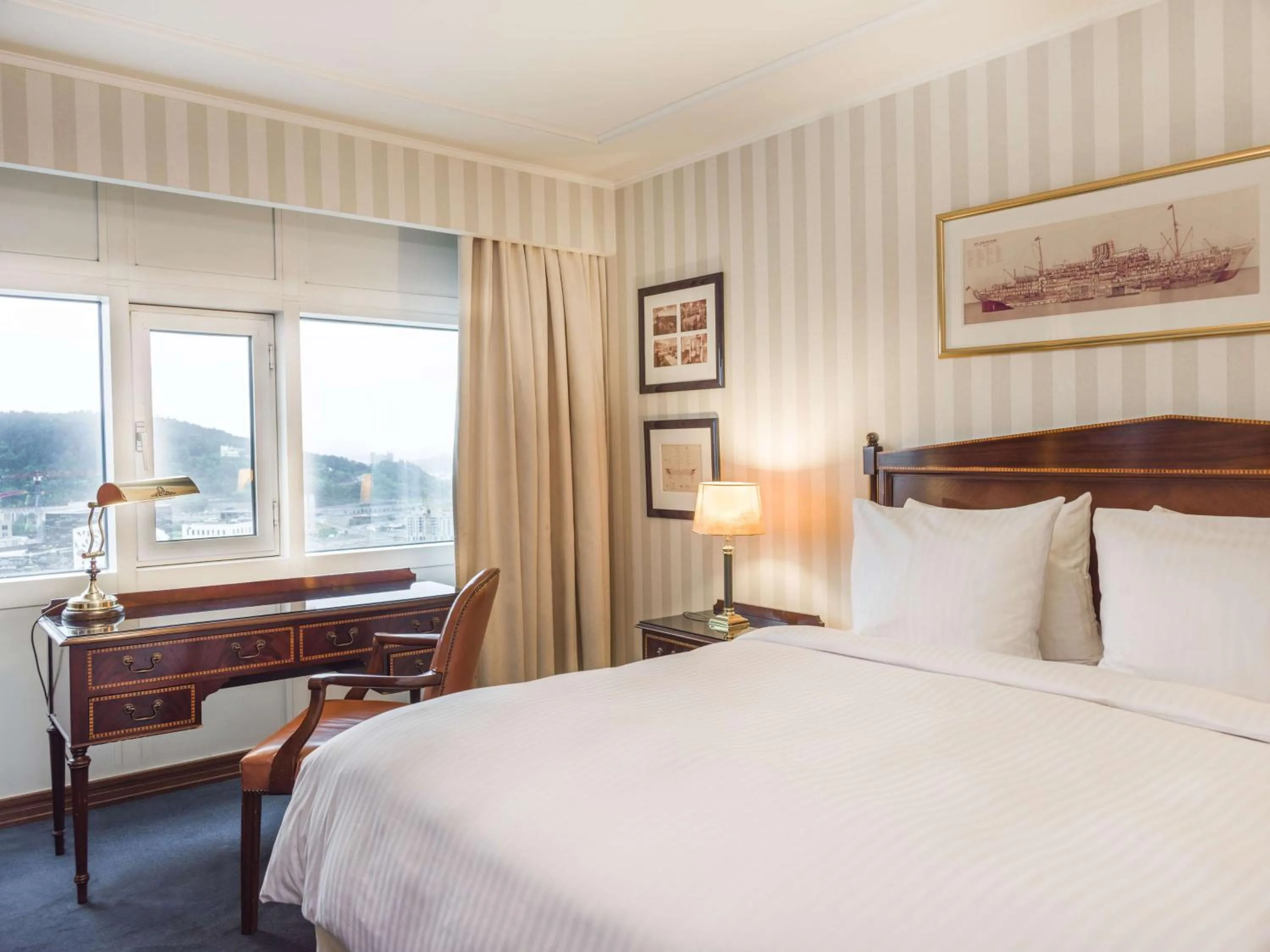 Photo of the whole room, Bed in Radisson Blu Plaza Hotel, Oslo