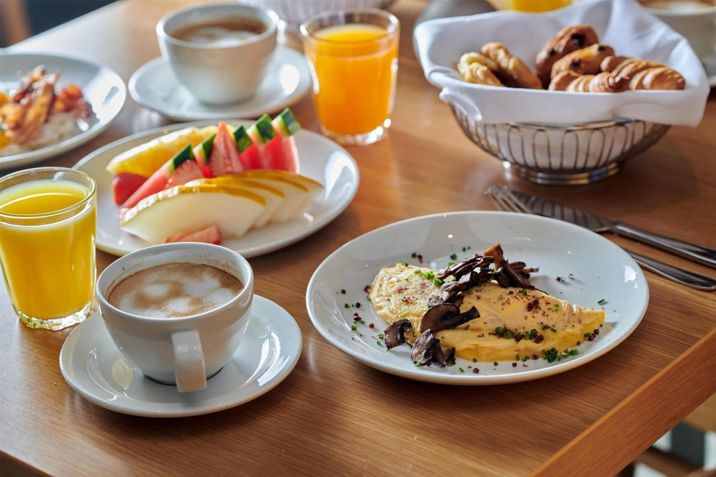 Restaurant/places to eat in Radisson Blu Plaza Hotel, Oslo