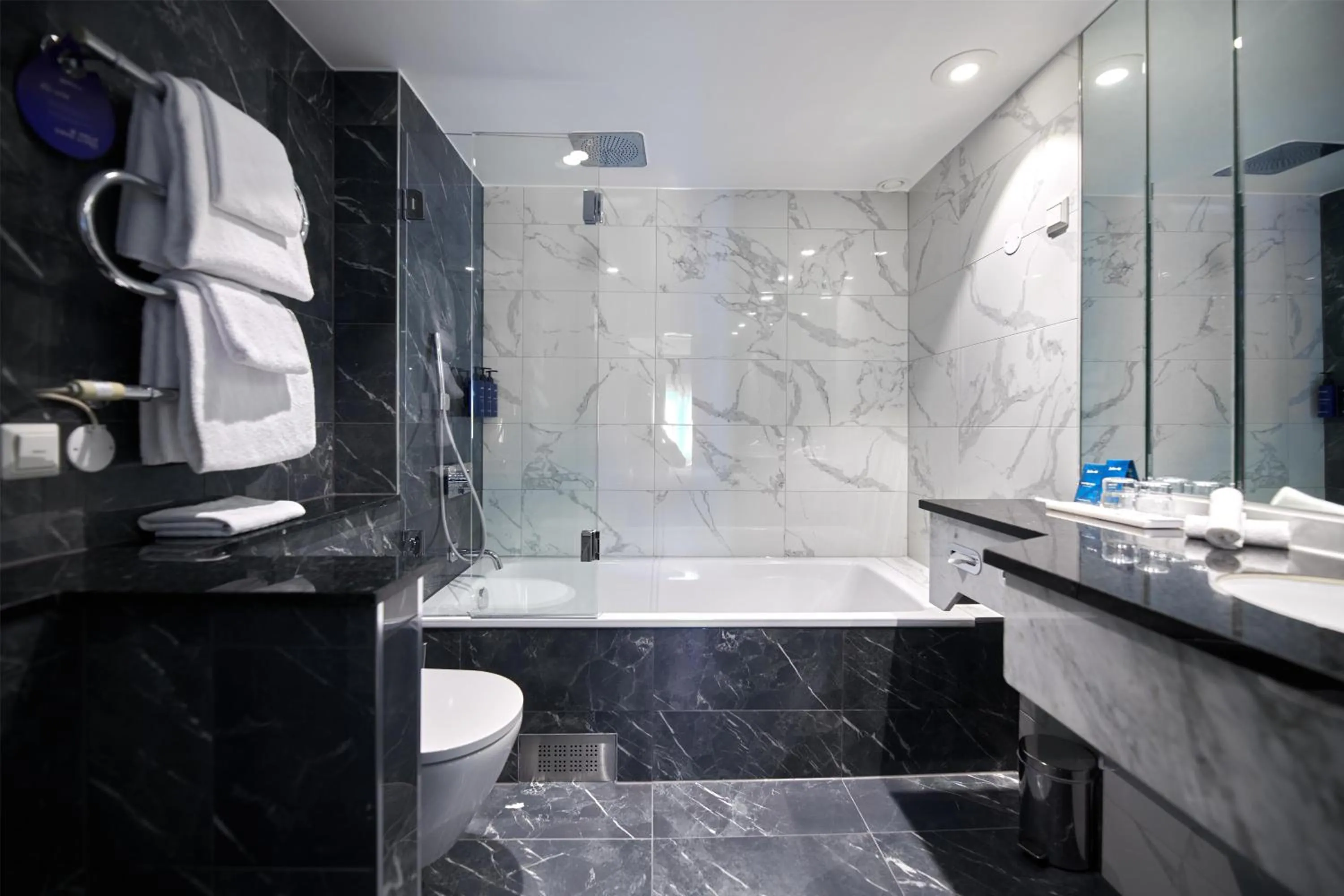 Photo of the whole room in Radisson Blu Plaza Hotel, Oslo