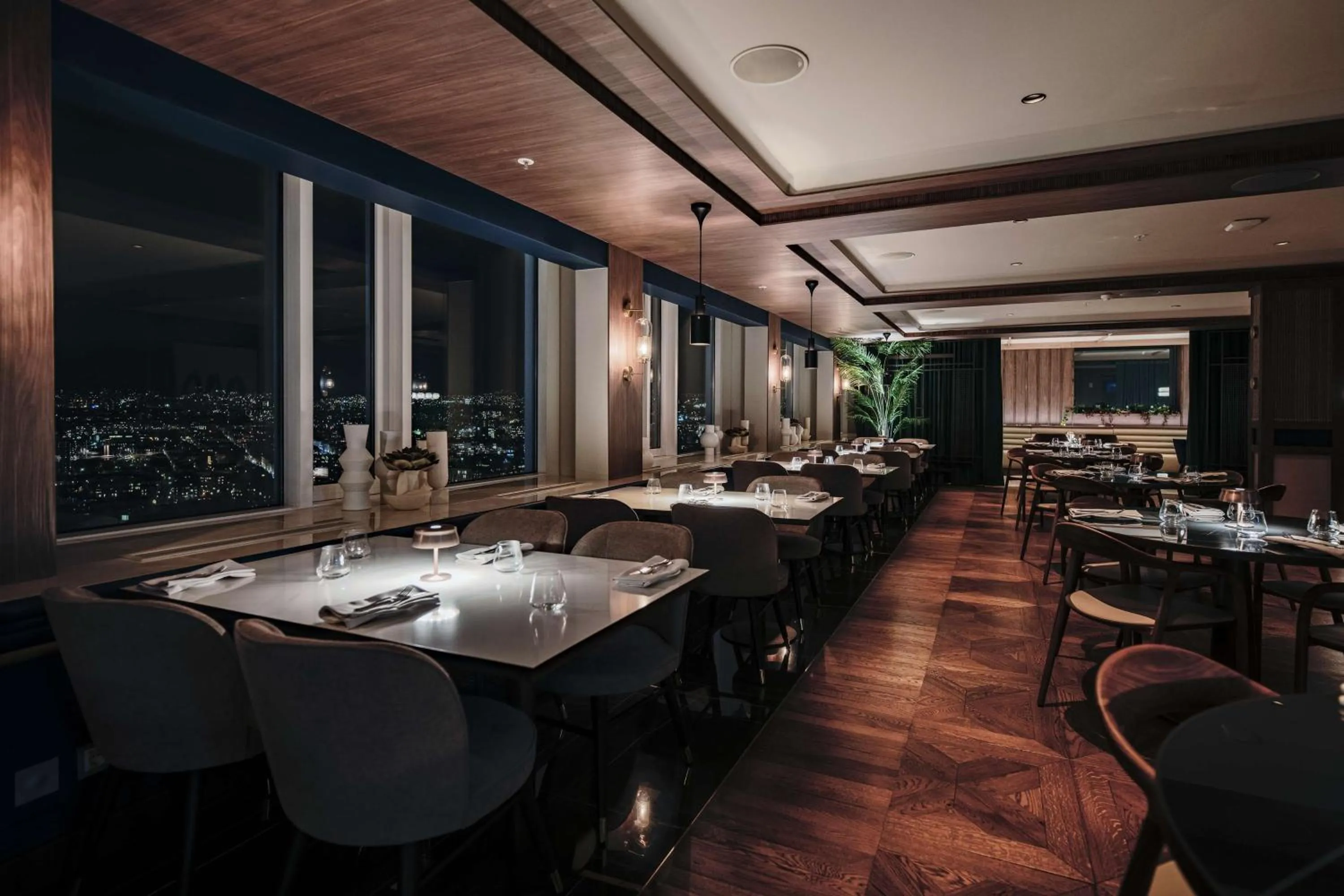 Restaurant/places to eat in Radisson Blu Plaza Hotel, Oslo