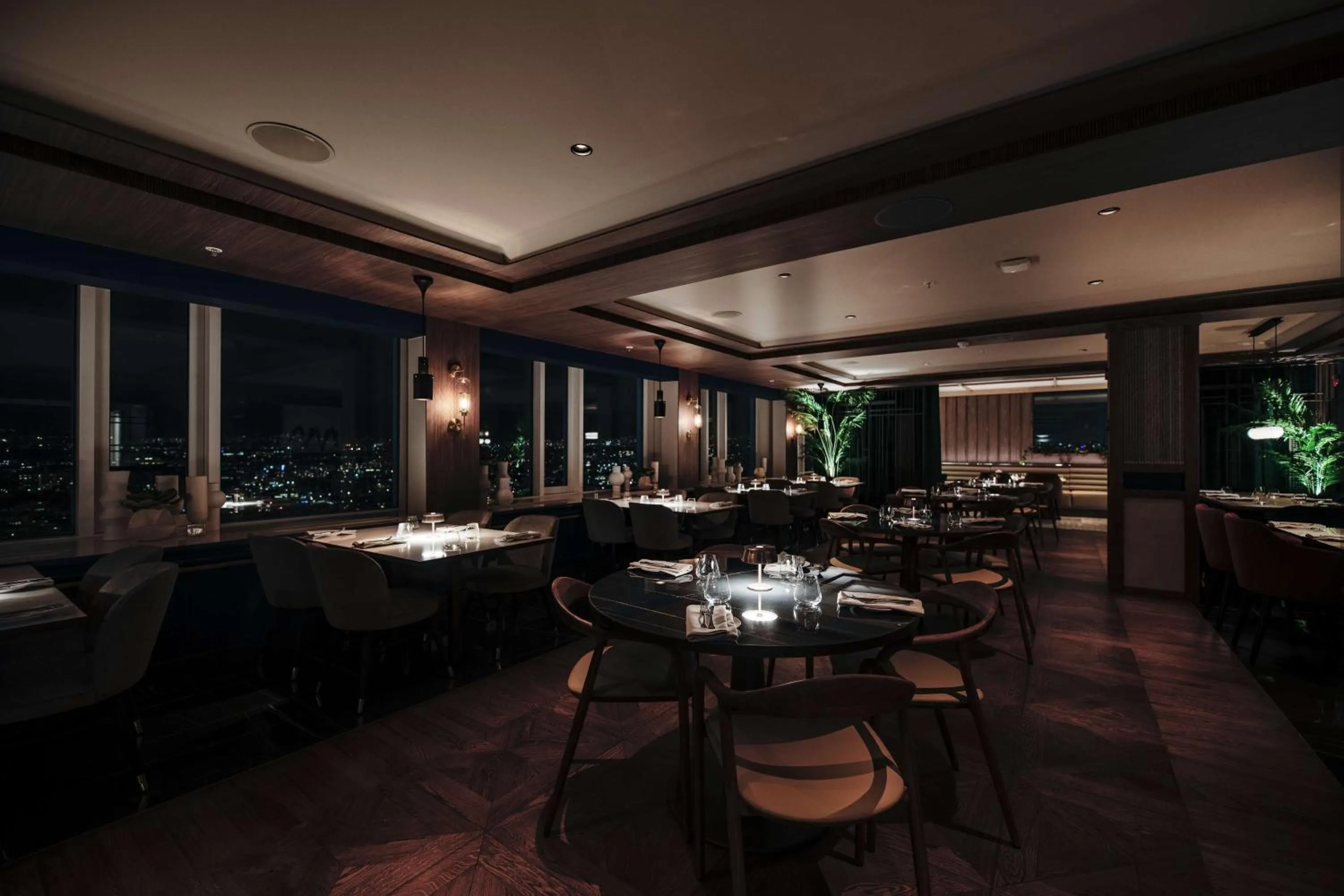 Restaurant/places to eat in Radisson Blu Plaza Hotel, Oslo