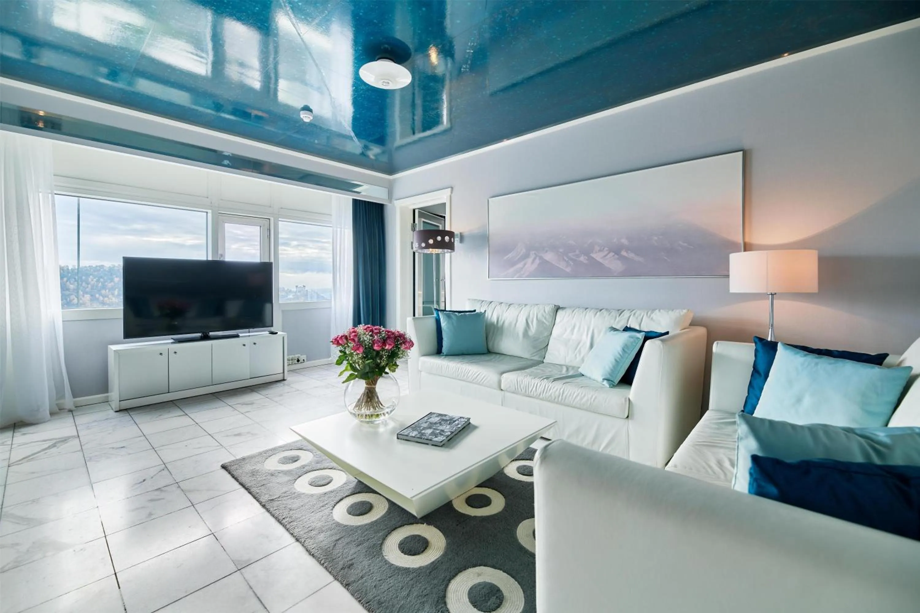 Living room in Radisson Blu Plaza Hotel, Oslo