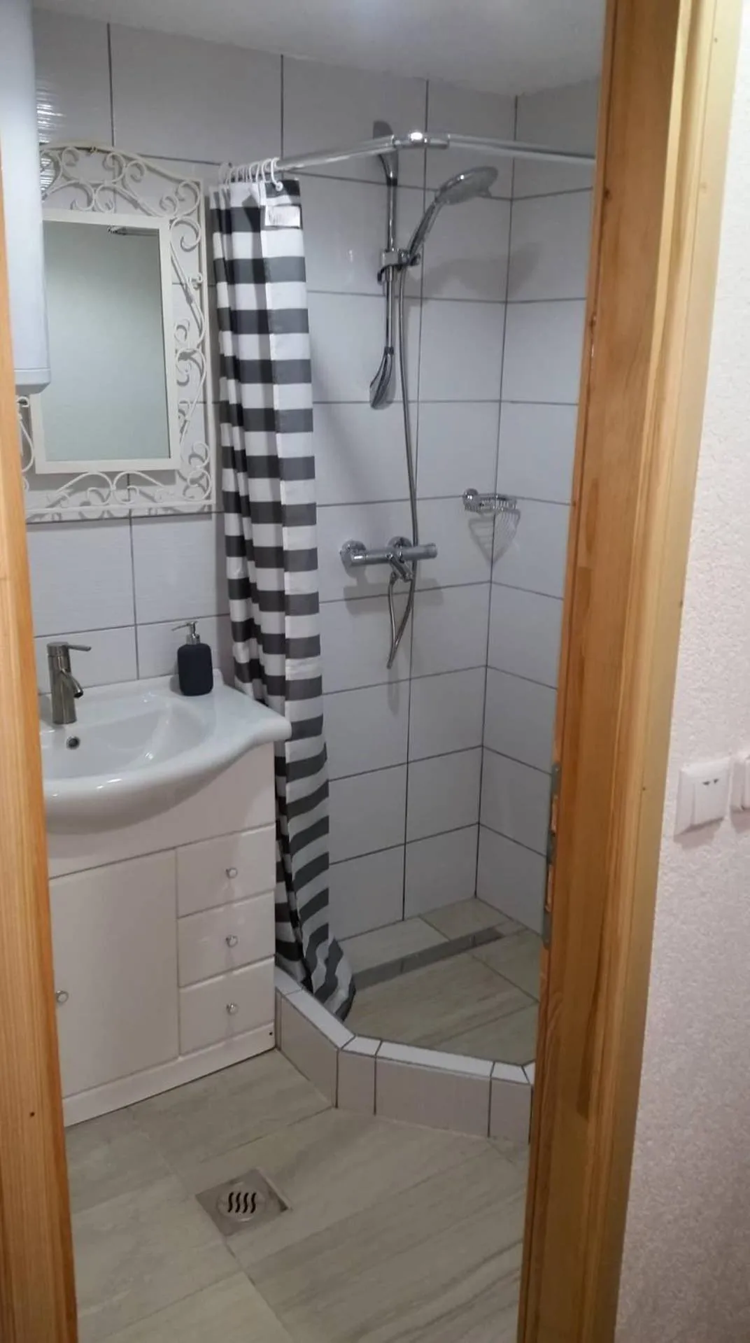 Shower in Holiday Home Nature Neno