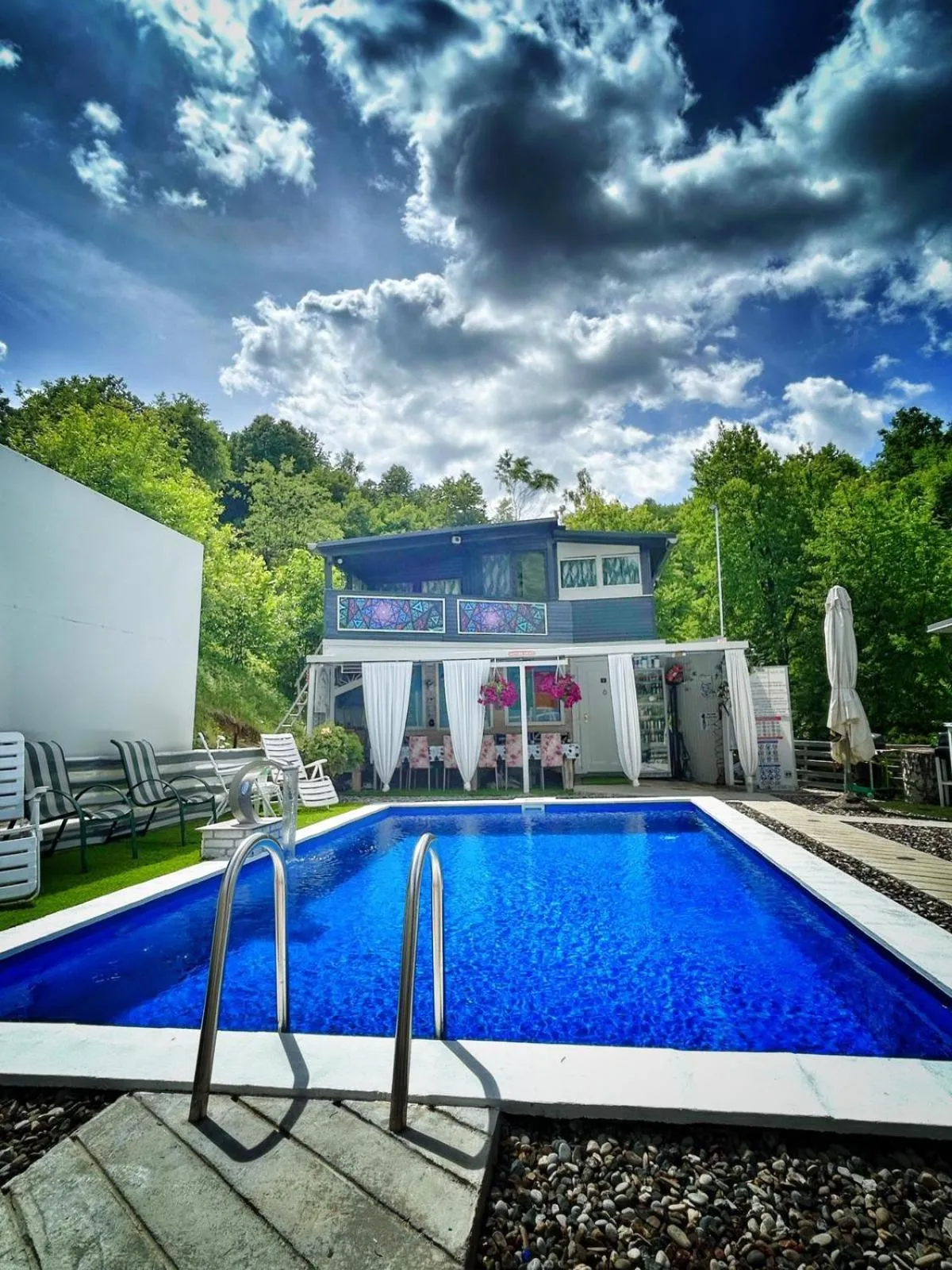 Pool view in Holiday Home Nature Neno