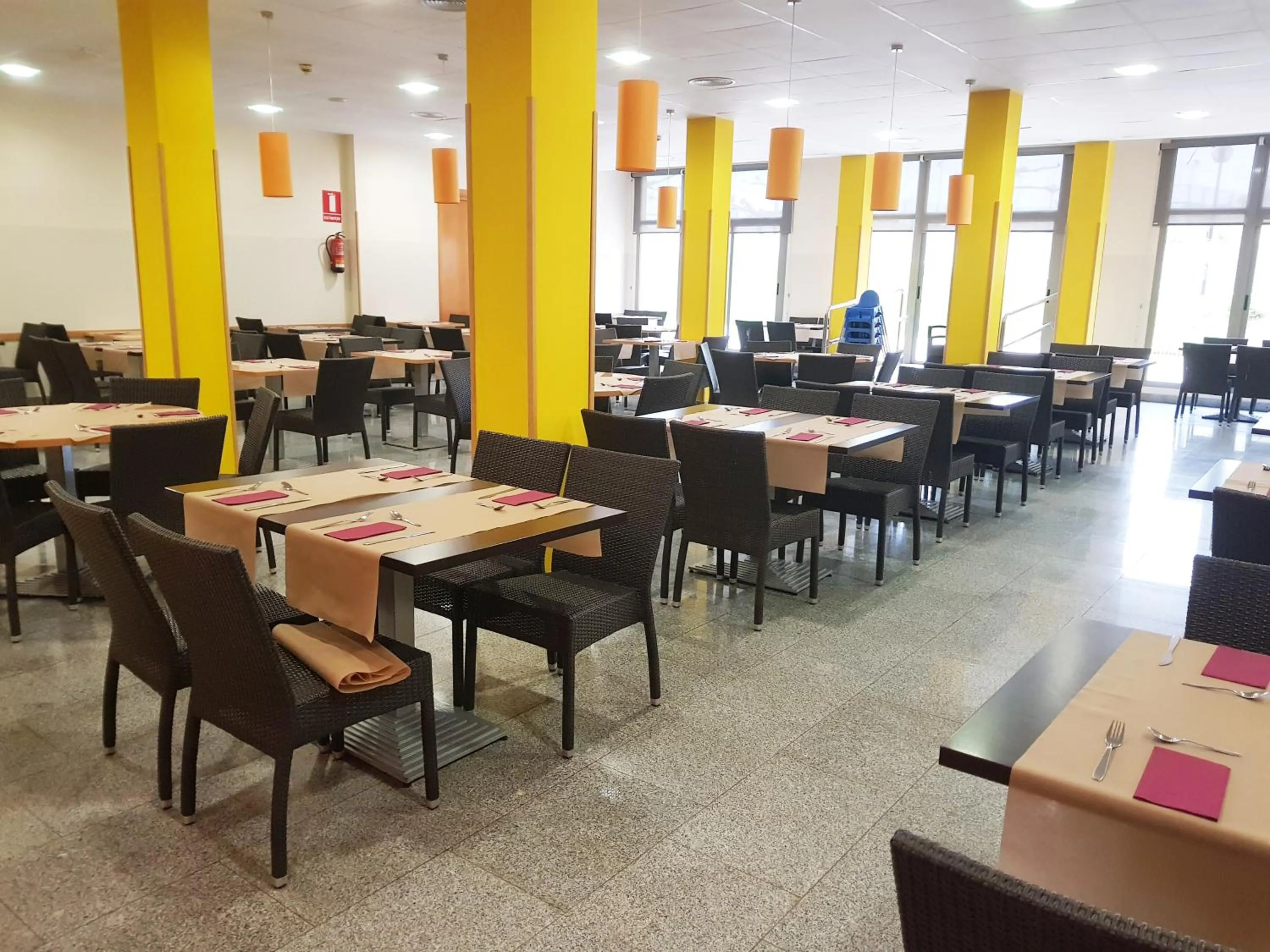 Restaurant/places to eat in Alcocebre Suites Hotel